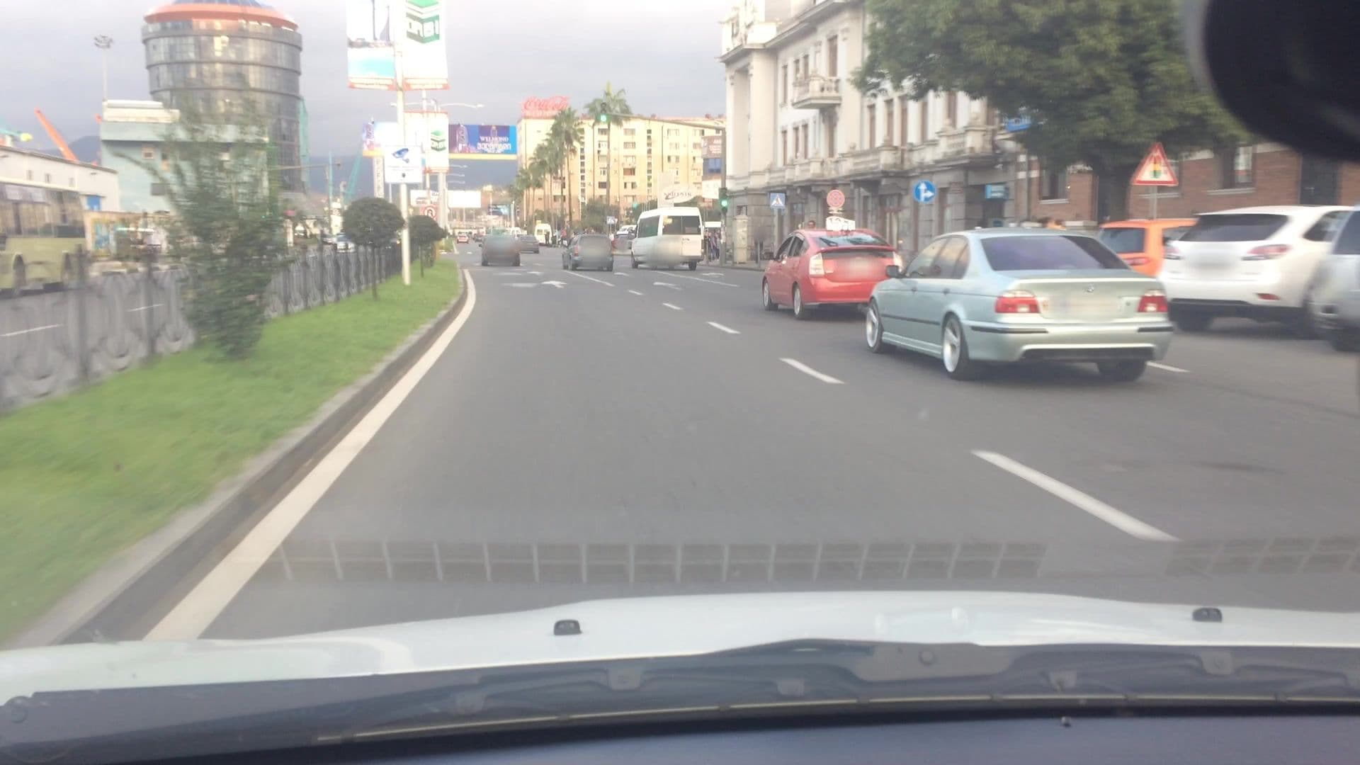Street view near Otel Villa, Batumi — © lvl5 (CC BY-SA · Mapillary)