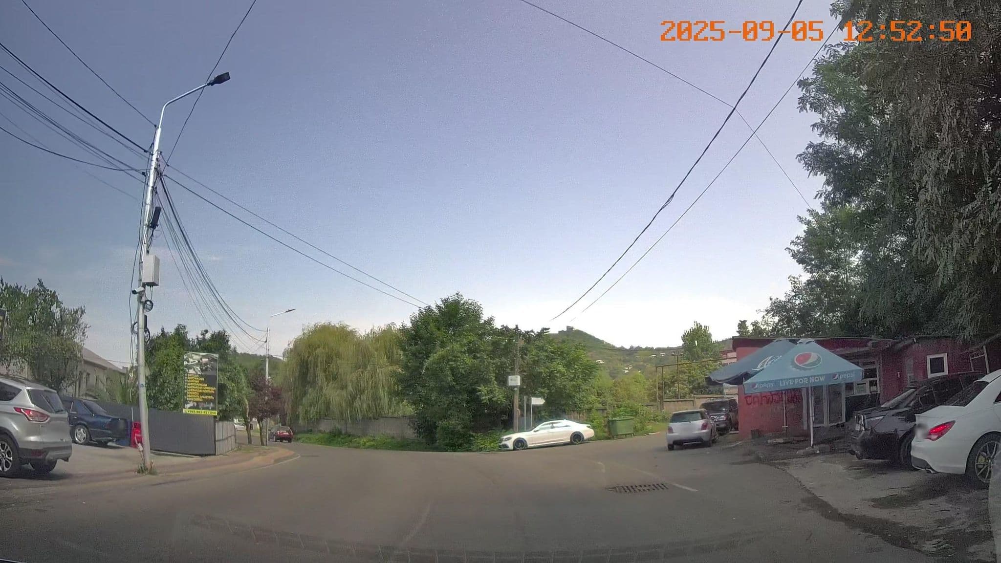 Street view near Гостях у Нони, Batumi — © bdgwl (CC BY-SA · Mapillary)