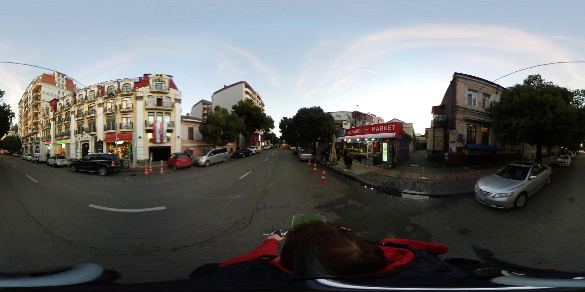 Street view near Ганєцвалє Гамарджоба Суліко Мадлобд, Batumi — © emptychild (CC BY-SA · Mapillary)