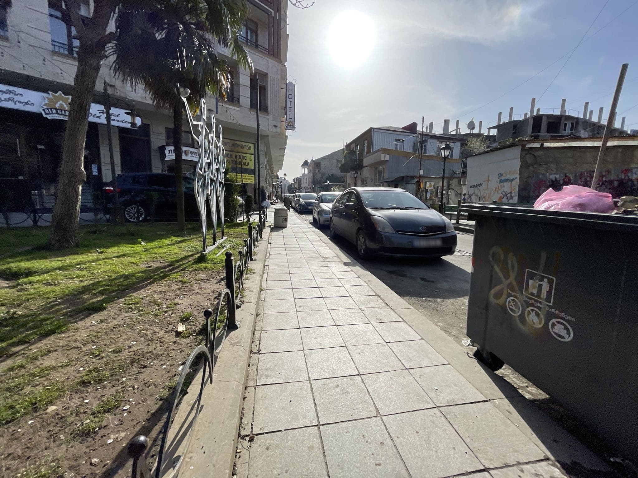 Street view near Old Garden Hotel, Batumi — © egorka (CC BY-SA · Mapillary)