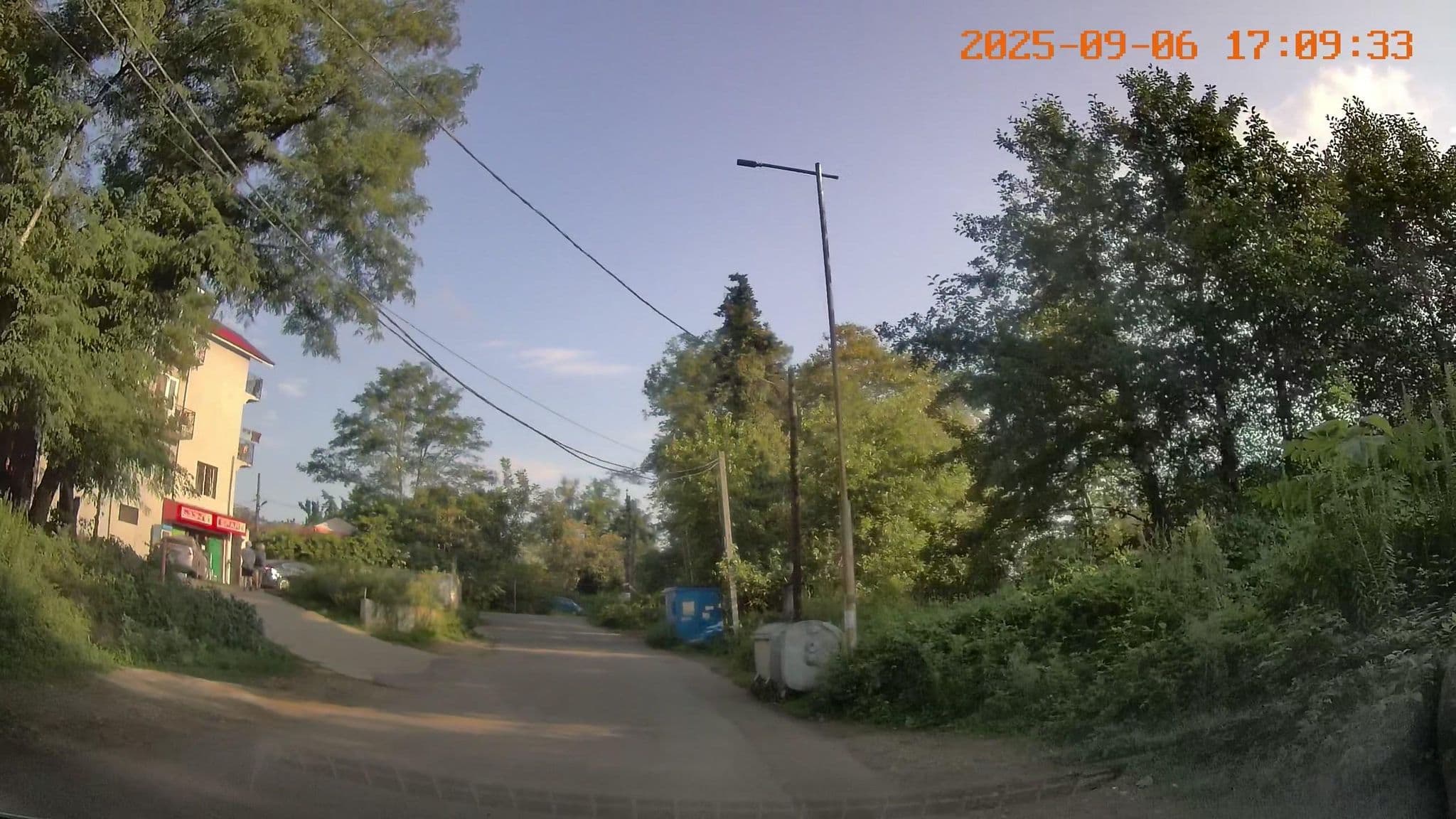 Street view near Hotel "Dream", Ureki — © bdgwl (CC BY-SA · Mapillary)