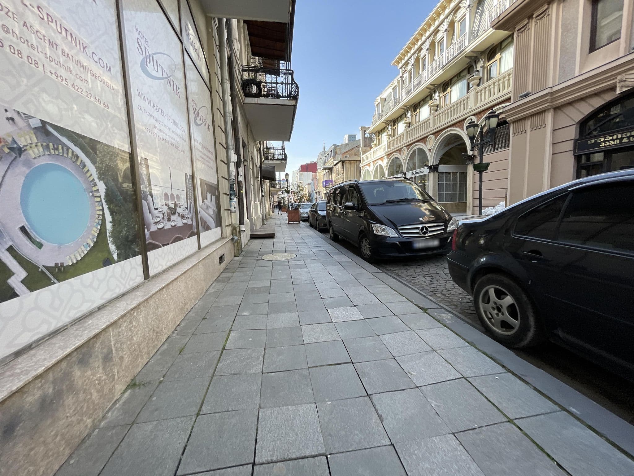 Street view near Piazza Inn, Batumi — © egorka (CC BY-SA · Mapillary)