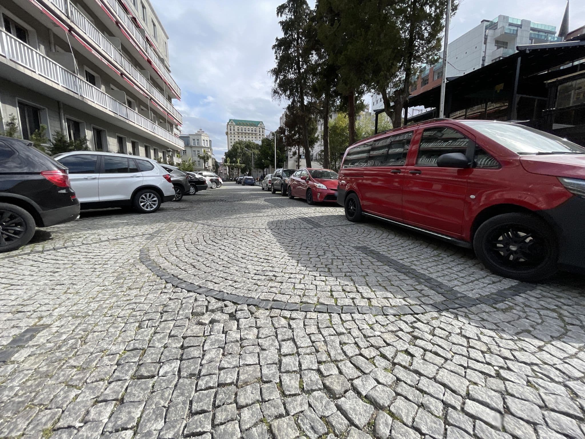 Street view near Batumi West Hotel, Batumi — © egorka (CC BY-SA · Mapillary)