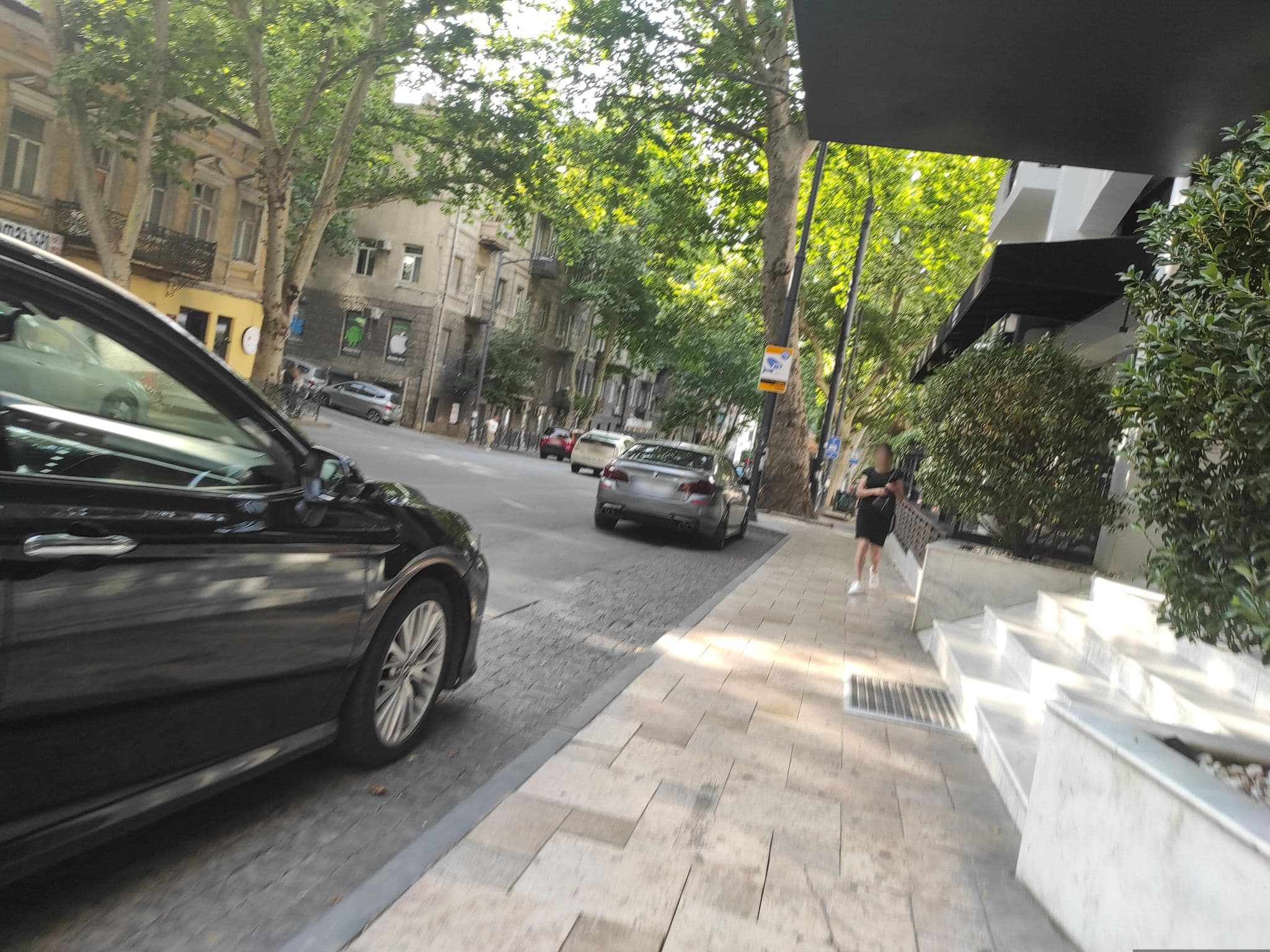 Street view near Varazi Hotel Tbilisi, Okroq’ana — © David_Osipov (CC BY-SA · Mapillary)