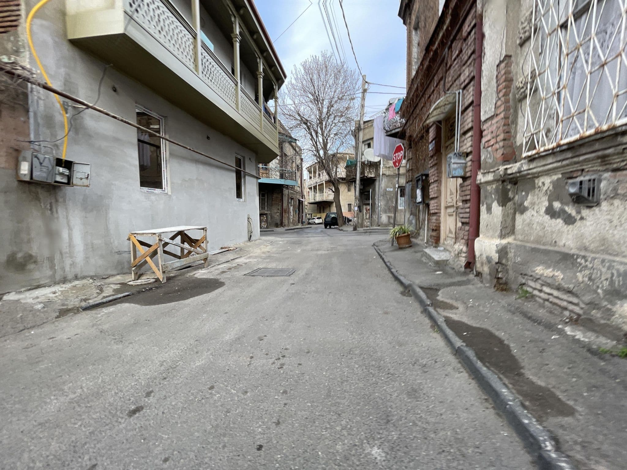 Street view near Central Gate Hotel, Tbilisi — © egorka (CC BY-SA · Mapillary)