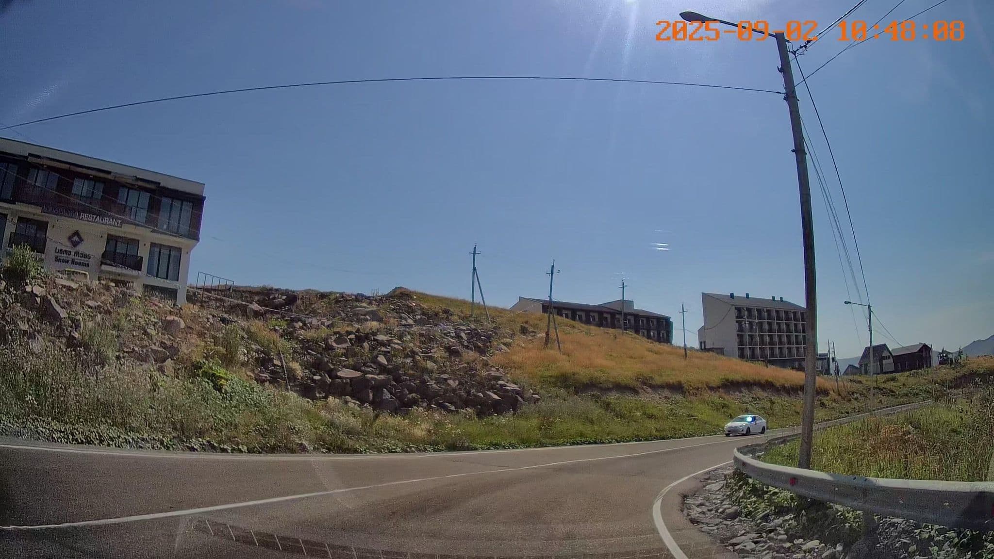 Street view near Snow Rooms Hotel, Gudauri — © bdgwl (CC BY-SA · Mapillary)