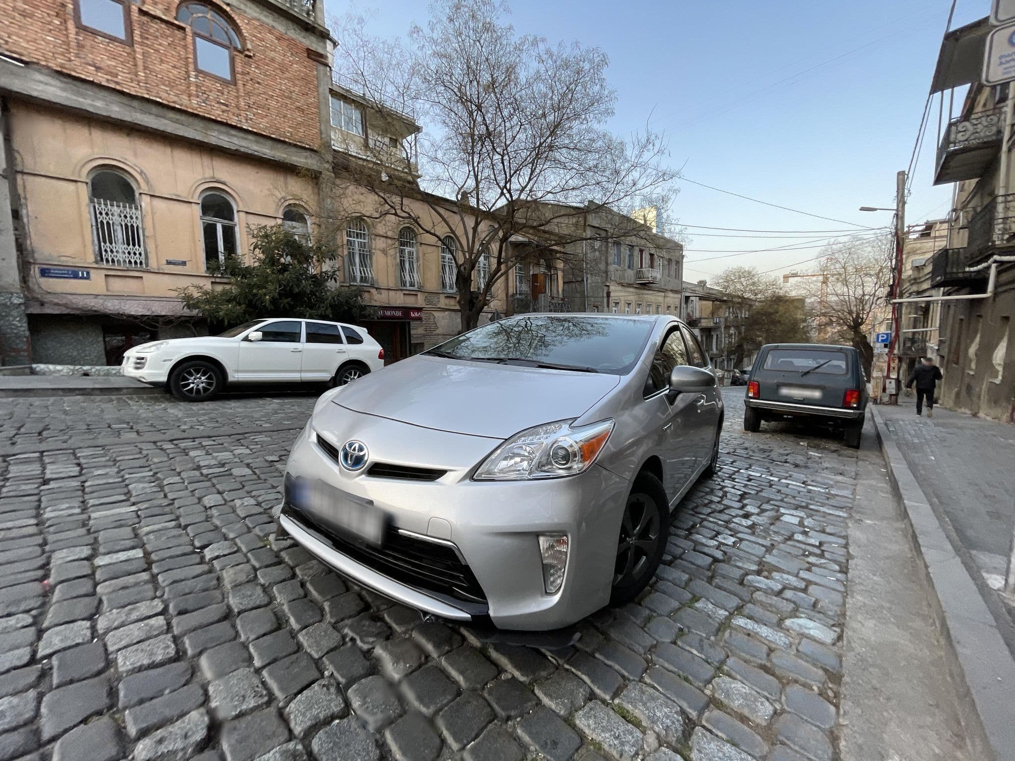 Street view near Tofi Hotel, Okroq’ana — © egorka (CC BY-SA · Mapillary)