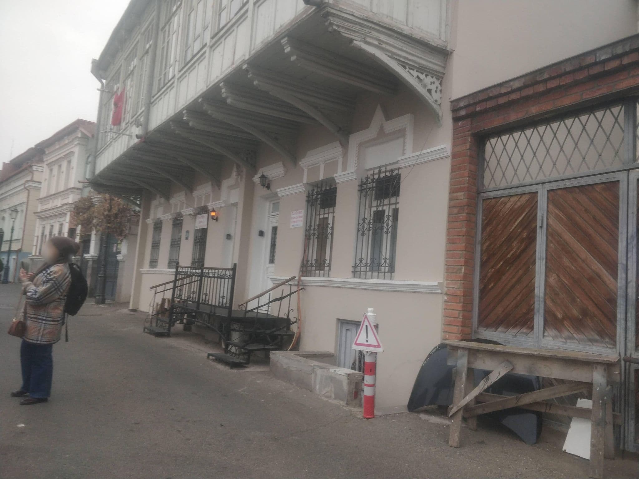 Street view near Marmenio Hotel, Tbilisi — © dav23r (CC BY-SA · Mapillary)