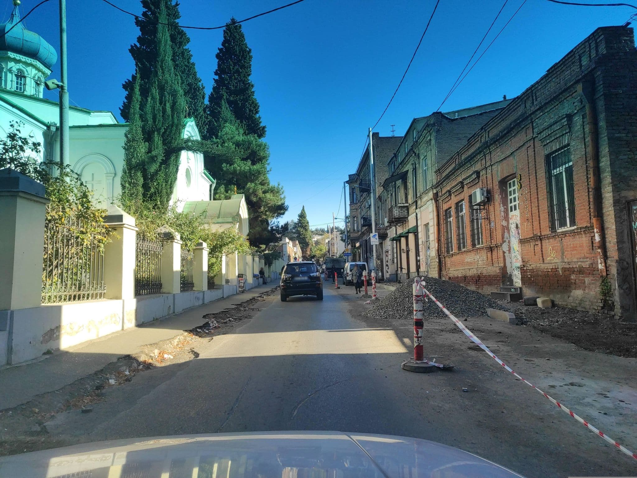 Street view near HoneyHostel, Okroq’ana — © David_Osipov (CC BY-SA · Mapillary)
