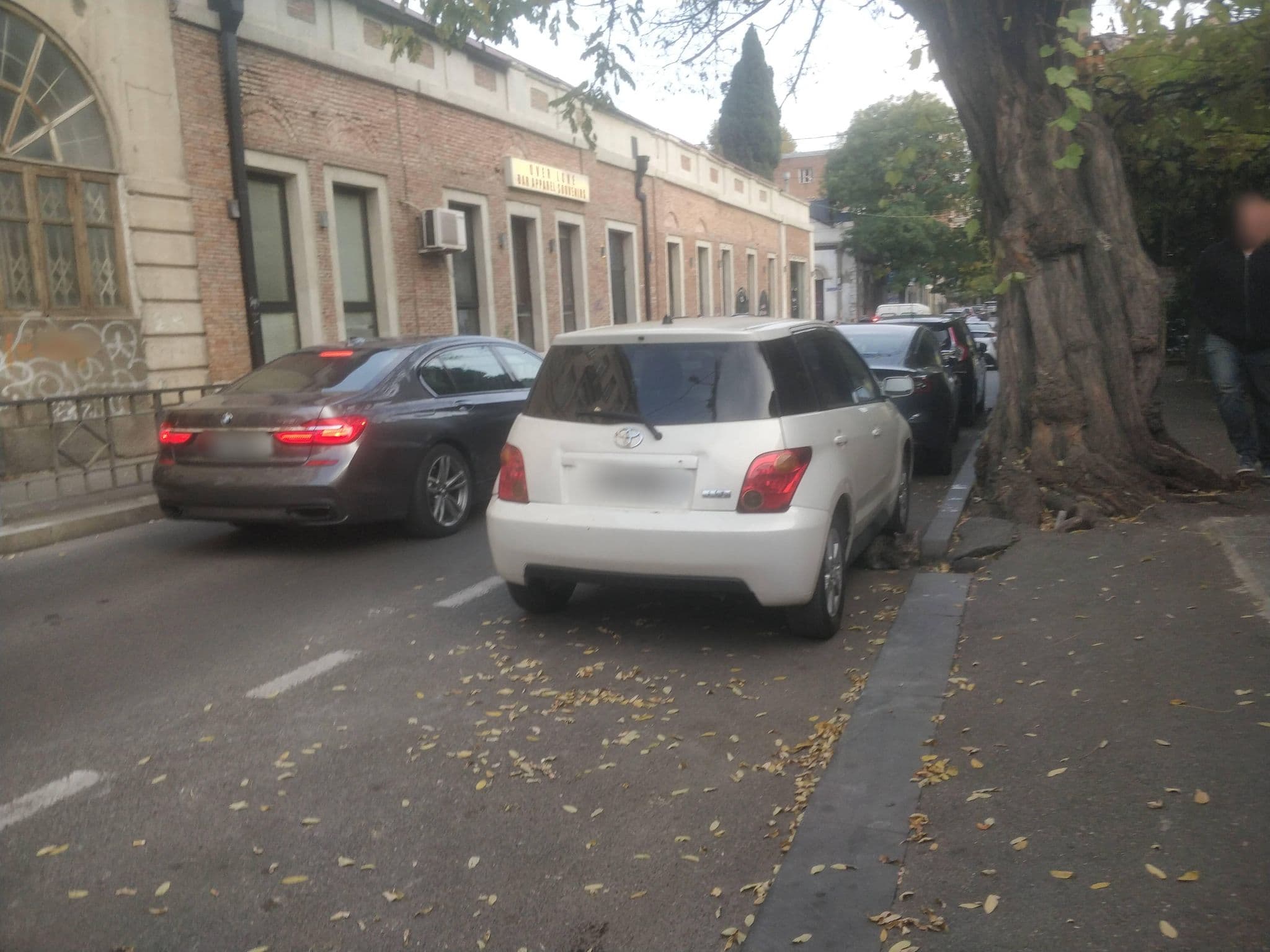 Street view near bonney hostel, Tbilisi — © dav23r (CC BY-SA · Mapillary)