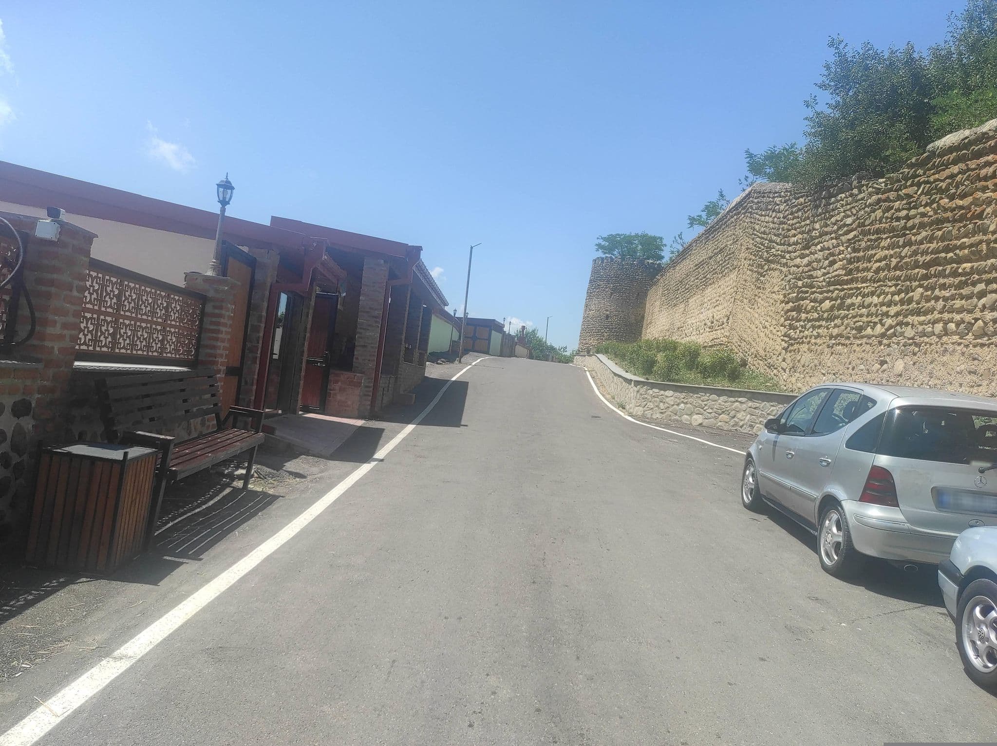 Street view near Sighnaghi Art Hotel, Sighnaghi — © David_Osipov (CC BY-SA · Mapillary)