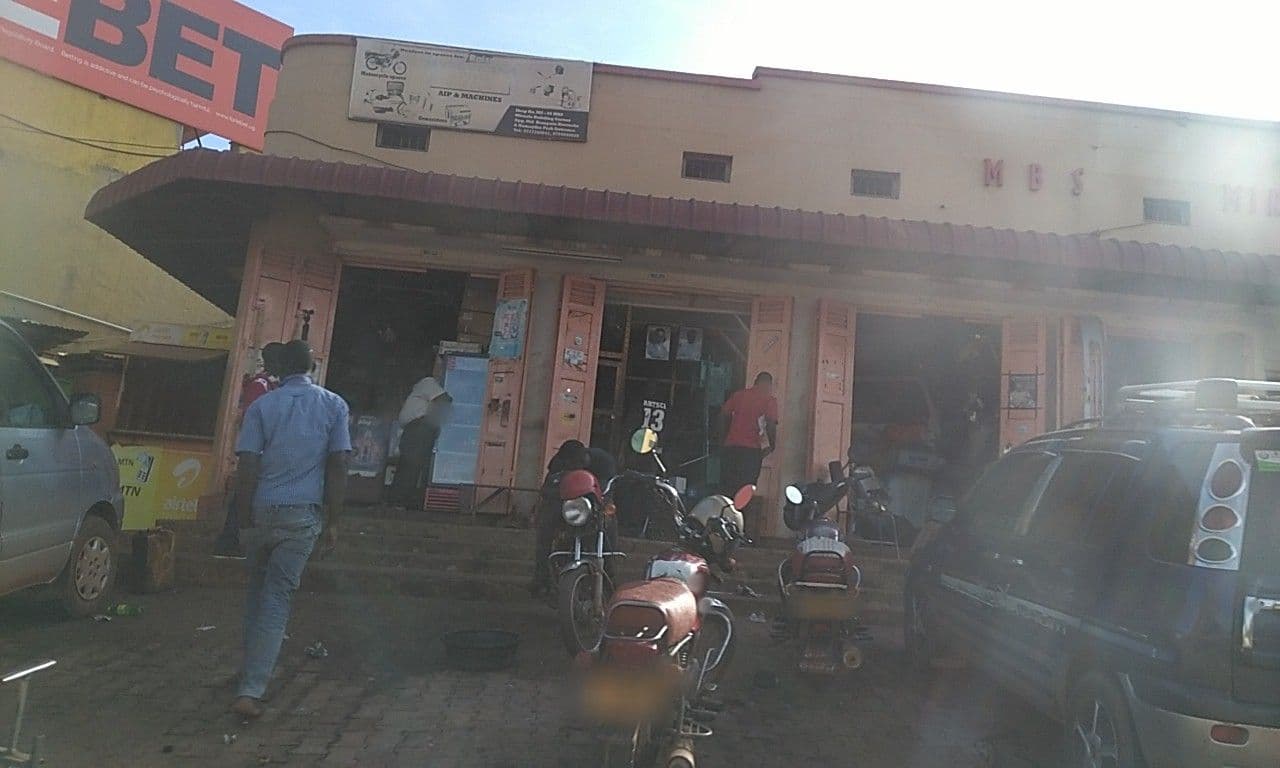 Street view near Namayiba Park Hotel, Kampala — © ralebipim (CC BY-SA · Mapillary)