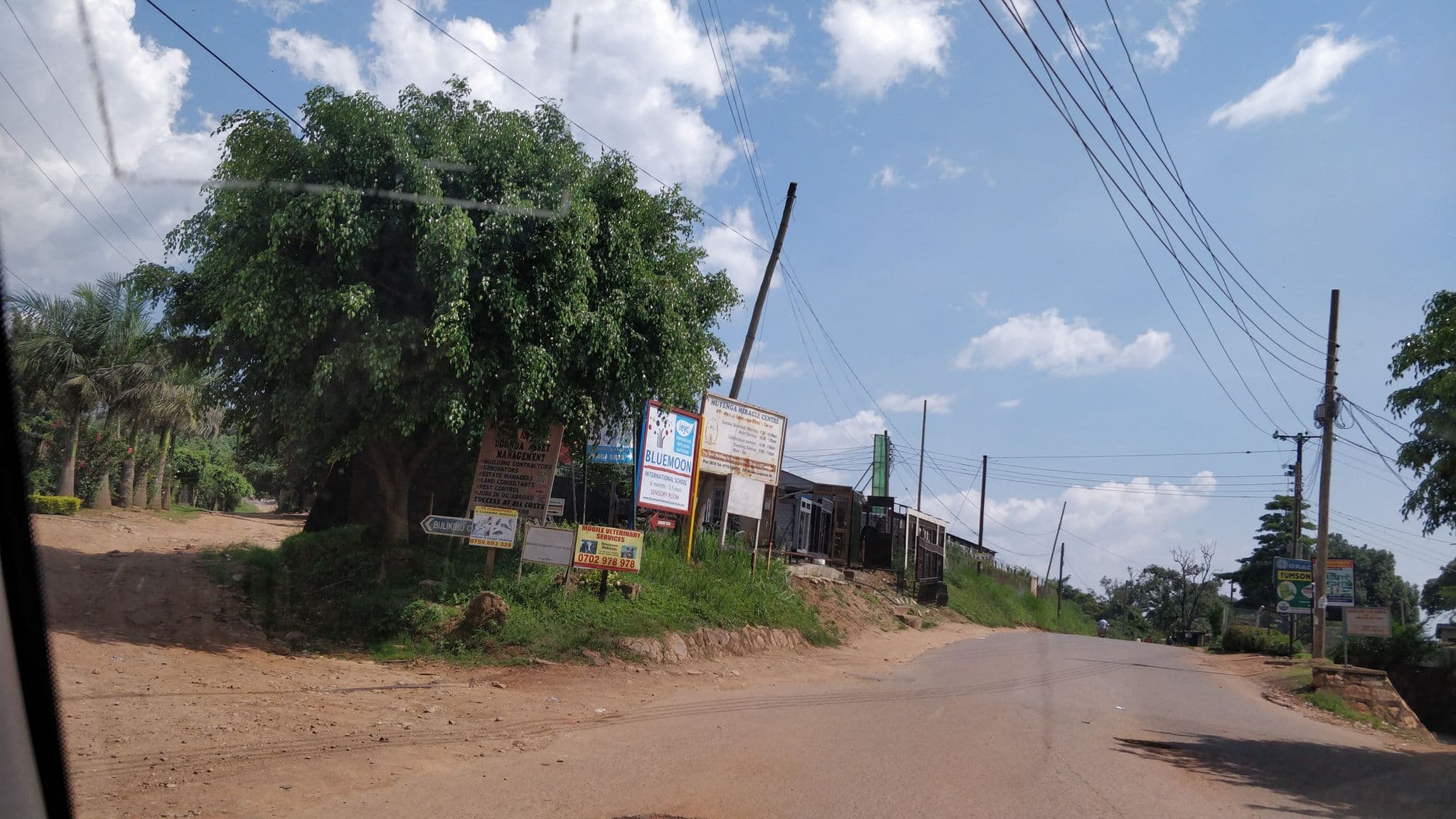 Street view near Chez Johnson Hotel - Muyenga, Kampala — © nkore (CC BY-SA · Mapillary)