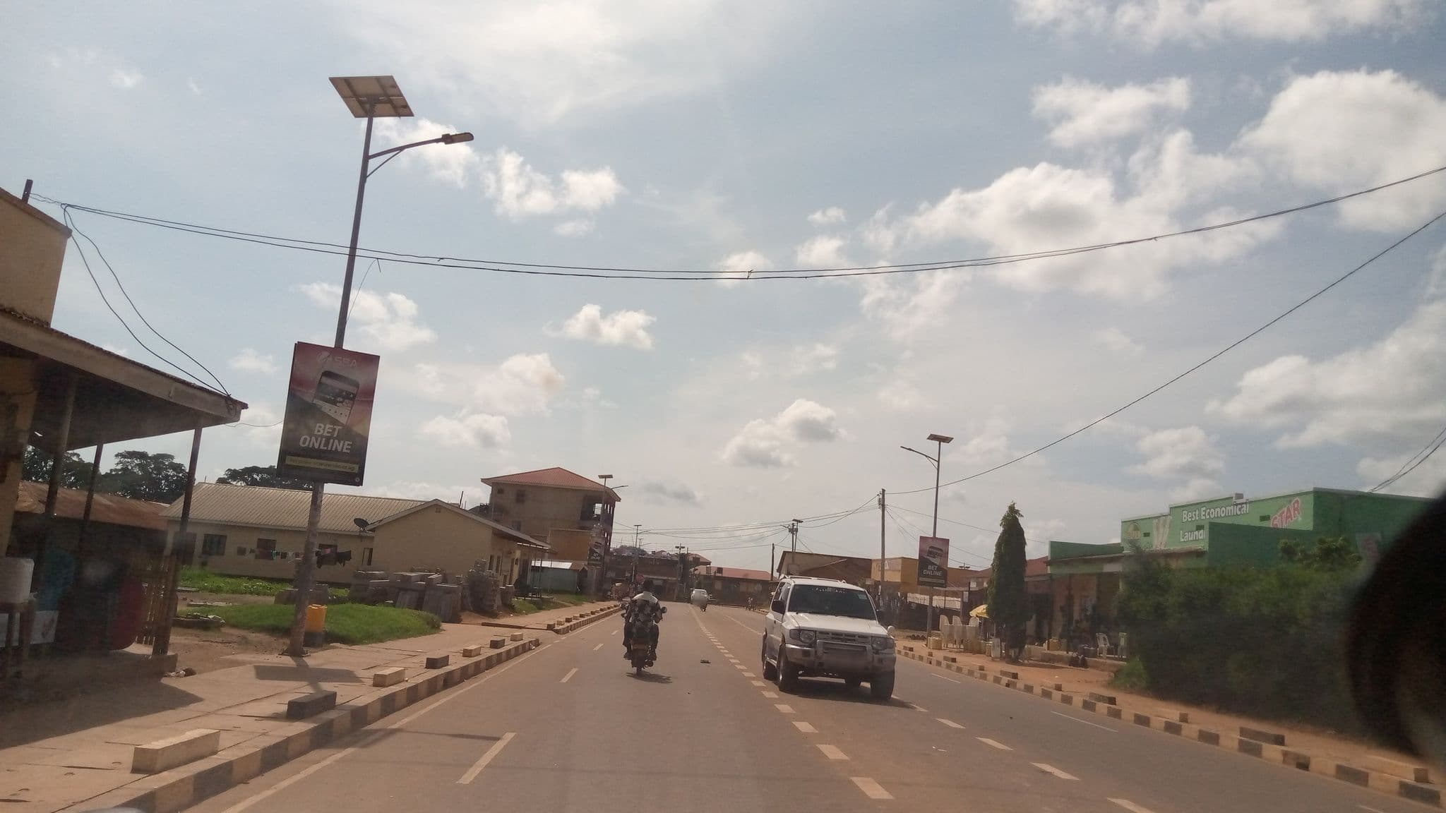 Street view near Zamzam Guest House, Gulu — © tumusiimeronald (CC BY-SA · Mapillary)