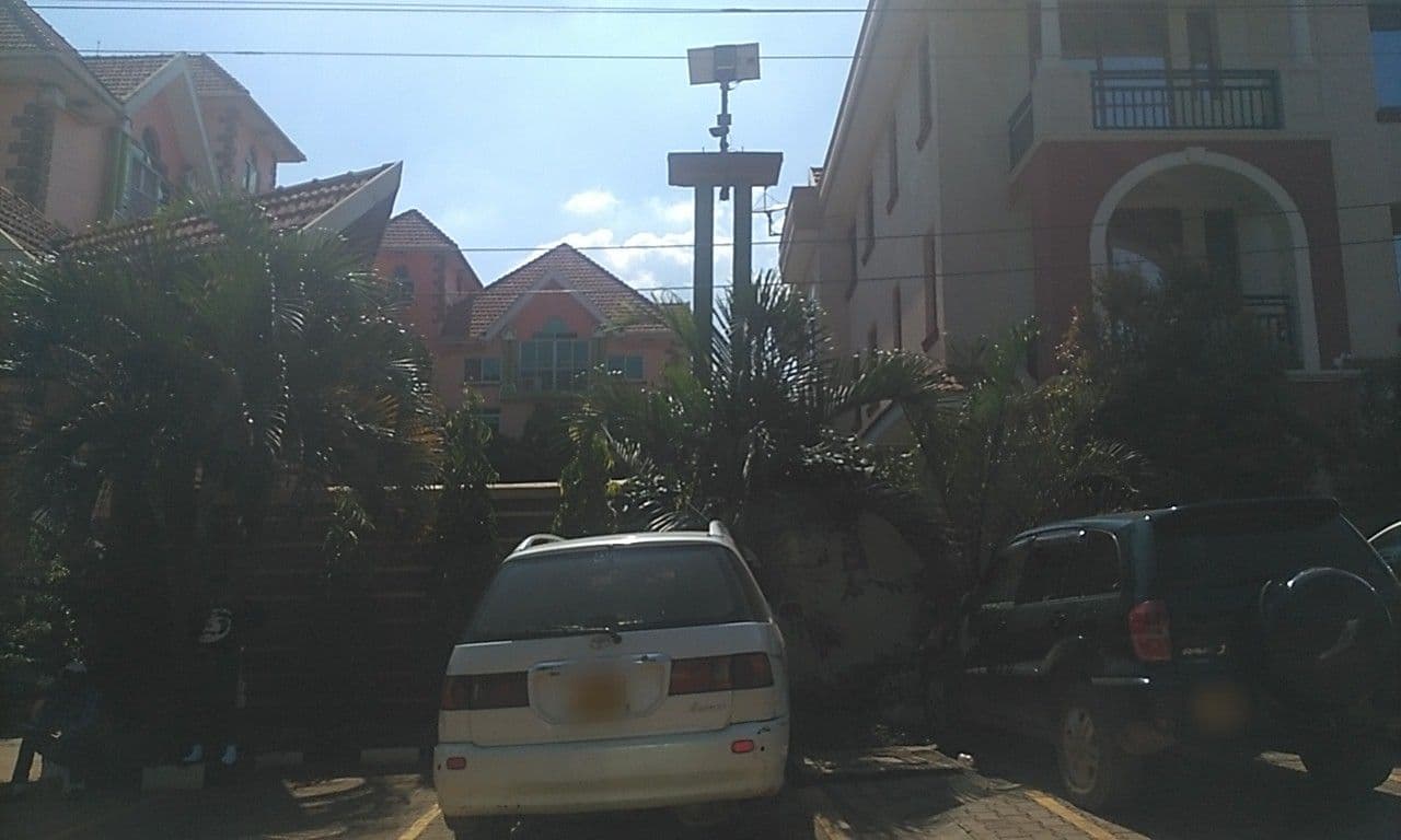 Street view near Casa Miltu Hotel, Kireka — © ralebipim (CC BY-SA · Mapillary)