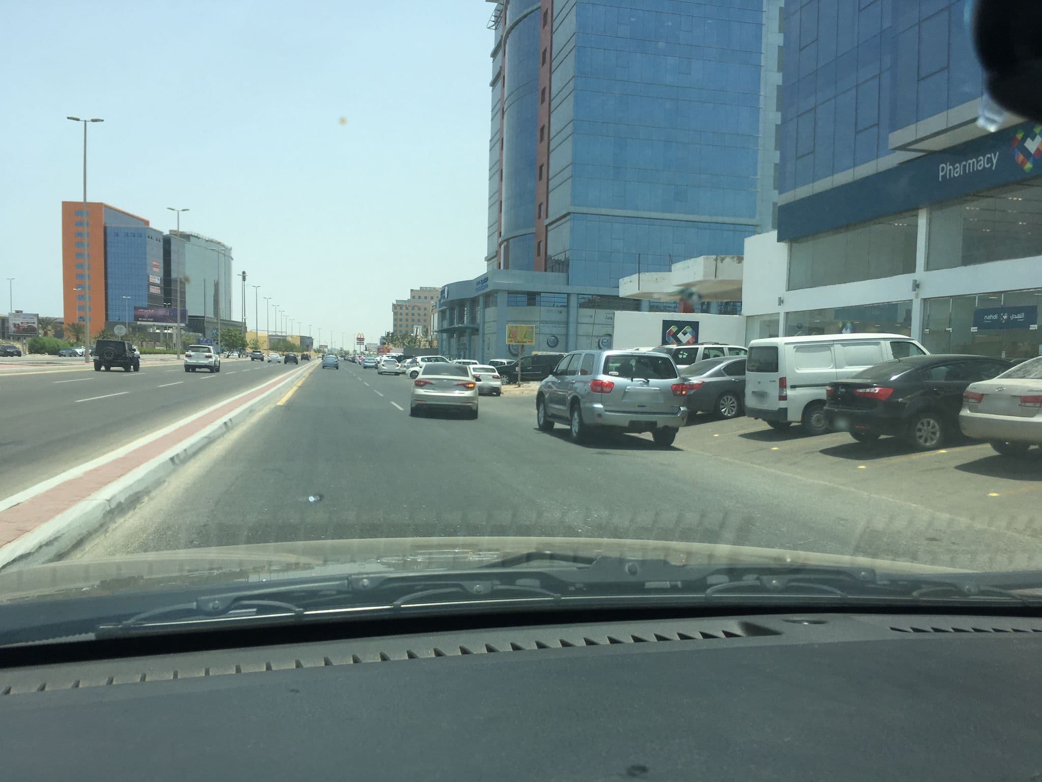 Street view near Lafontaine, Jeddah — © maanhazzazi (CC BY-SA · Mapillary)