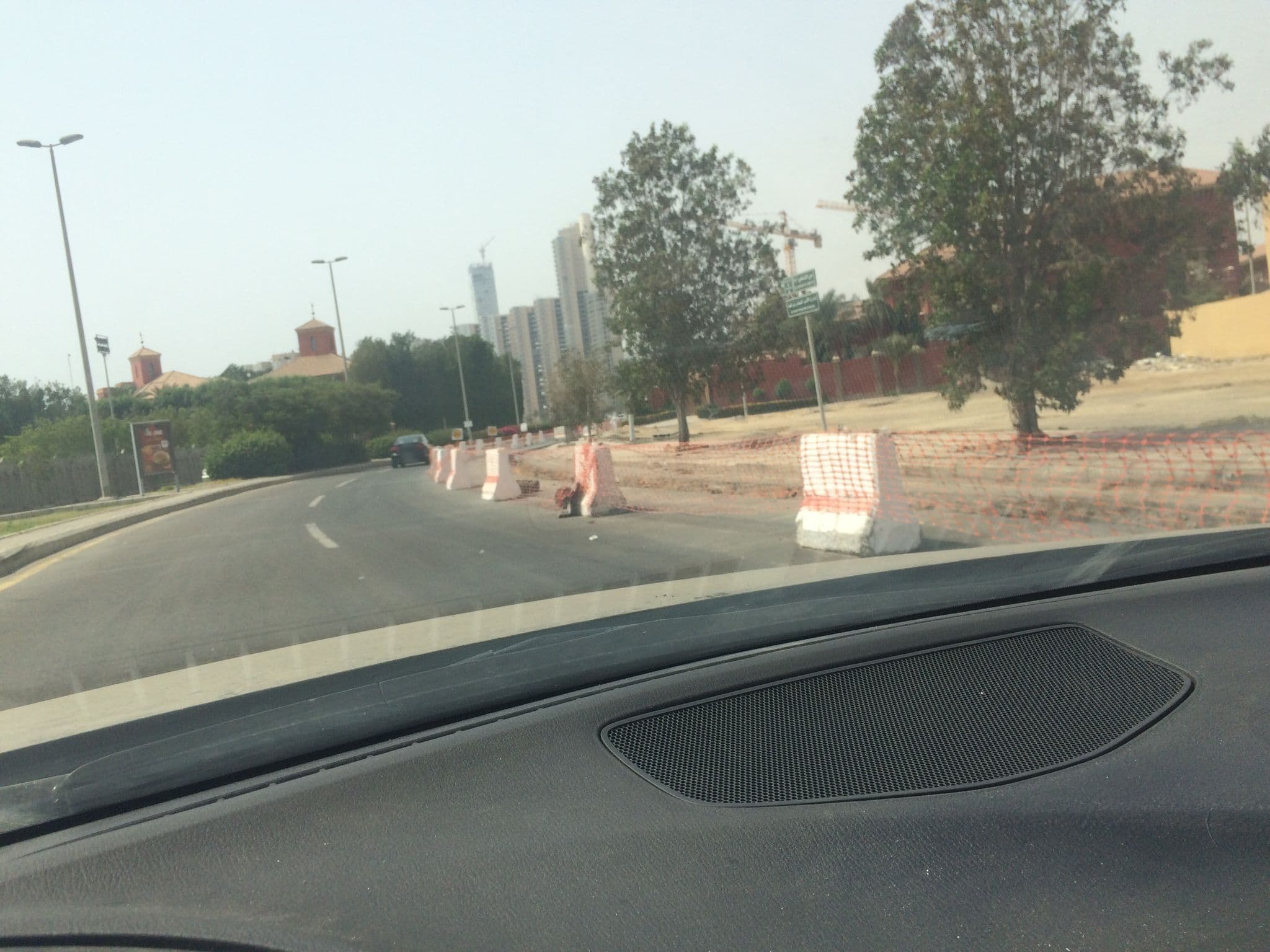 Street view near Hilton Hotel Jeddah, Jeddah — © m_hebshi (CC BY-SA · Mapillary)