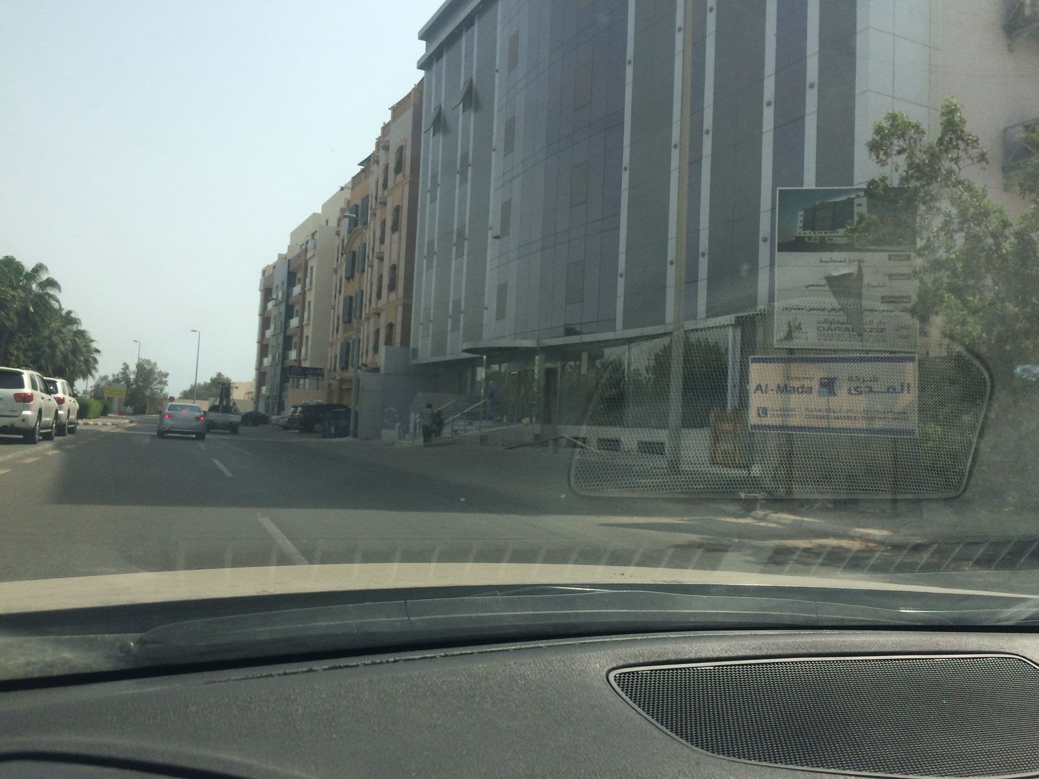 Street view near Prime Beach Cornich, Jeddah — © m_hebshi (CC BY-SA · Mapillary)