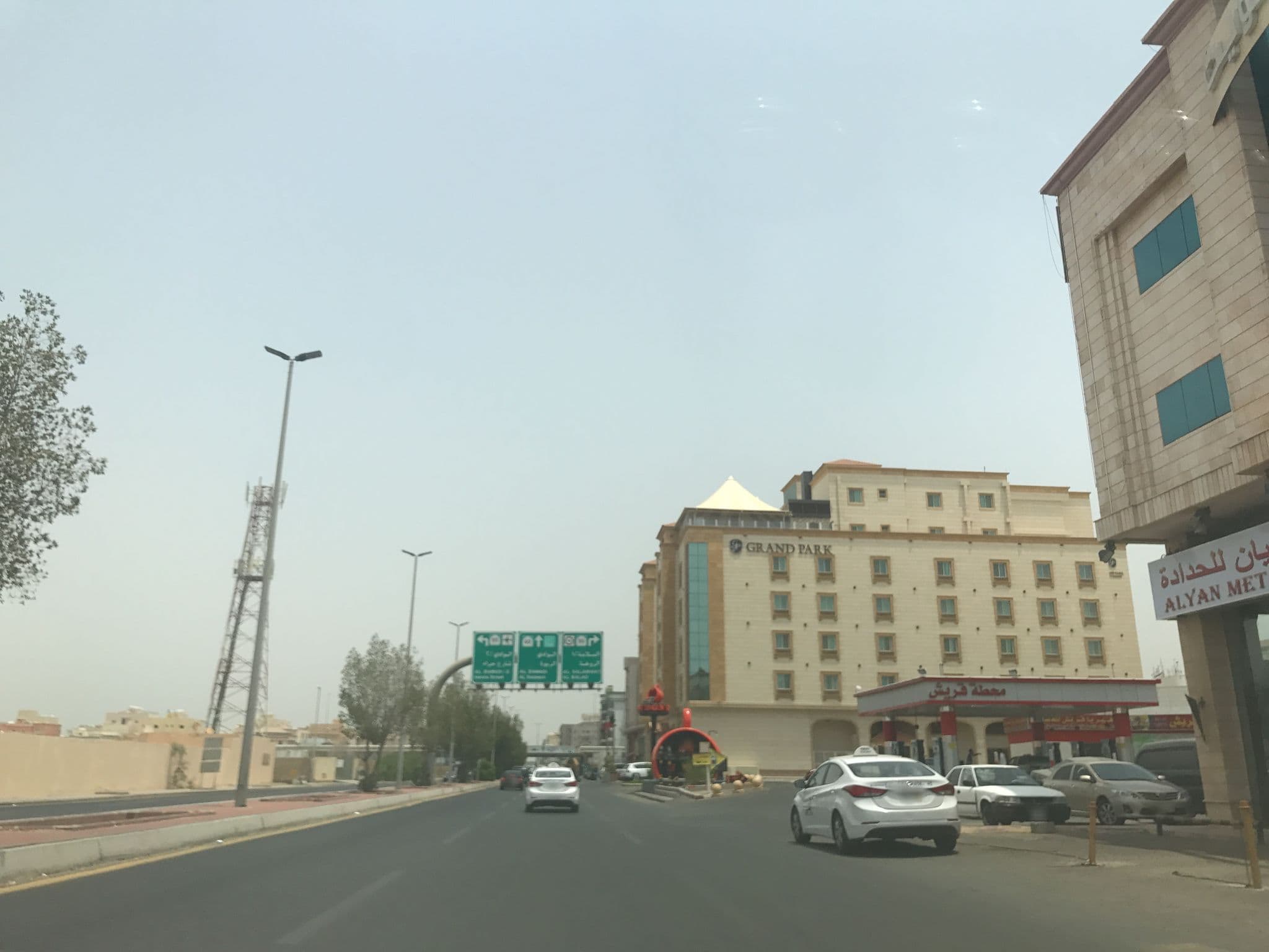 Street view near Orans Suites 2, Jeddah — © hisham95 (CC BY-SA · Mapillary)