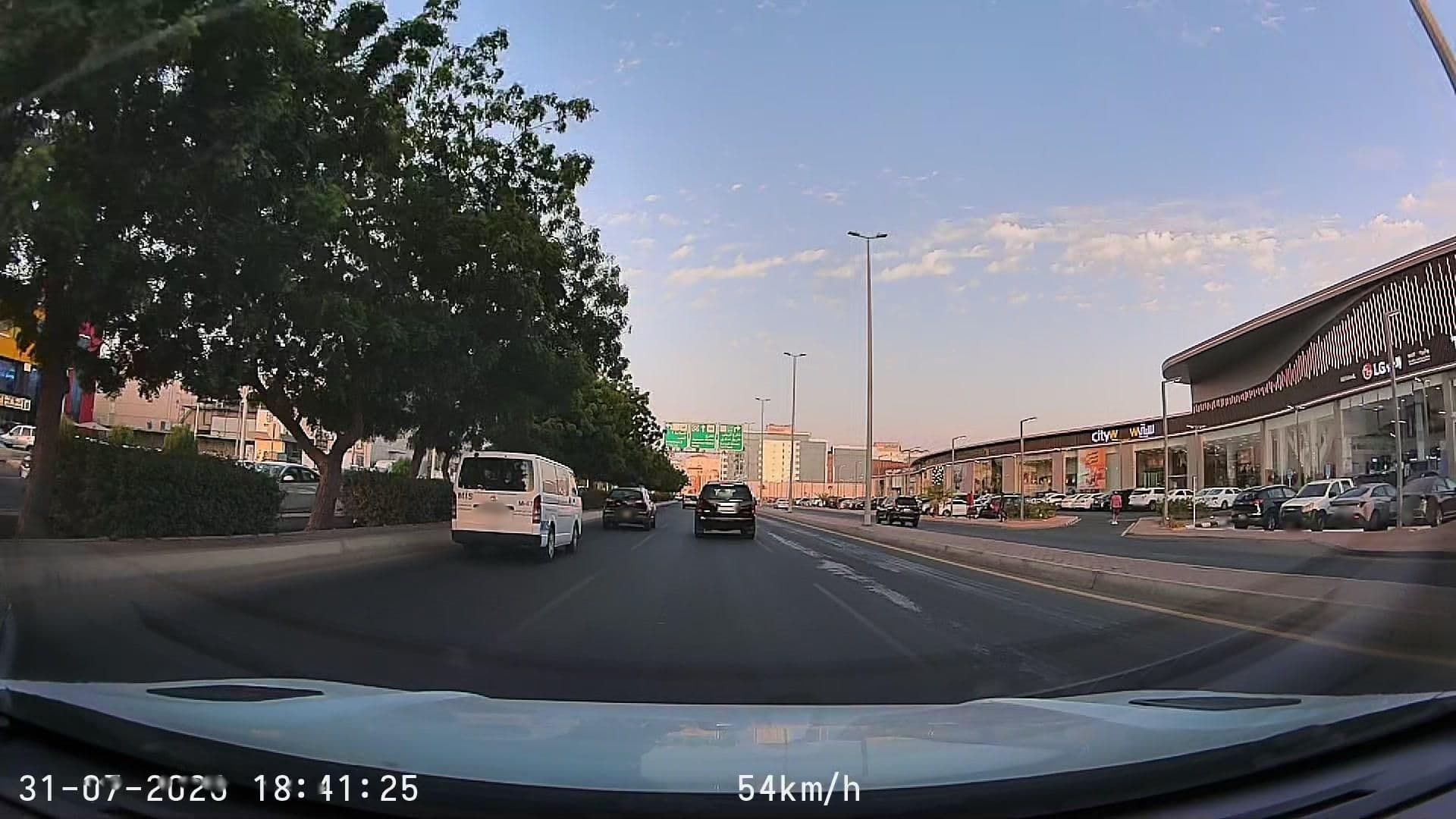 Street view near اجنحة المشرق, Jeddah — © mechari (CC BY-SA · Mapillary)