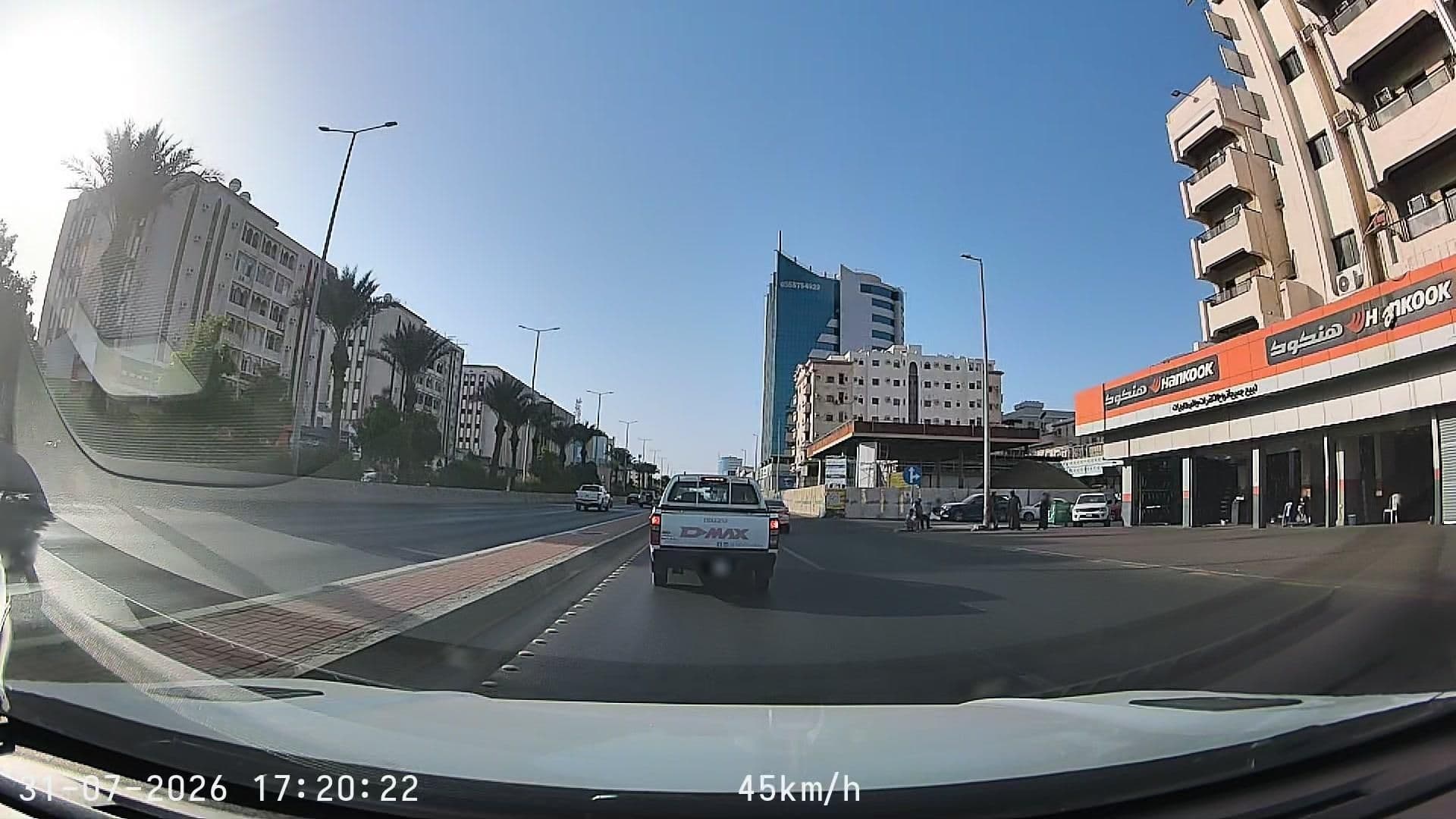 Street view near ليالي عربية, Jeddah — © mechari (CC BY-SA · Mapillary)