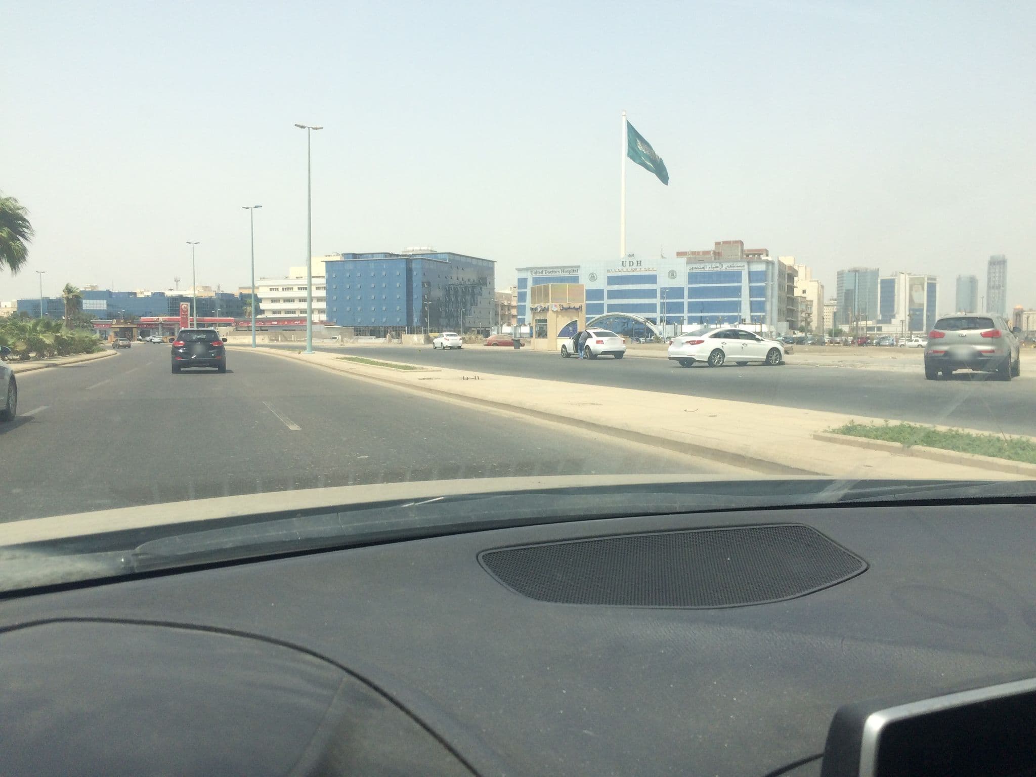 Street view near Narcissus Al Hamra Hotel فندق نارسس الحمراء, Jeddah — © m_hebshi (CC BY-SA · Mapillary)