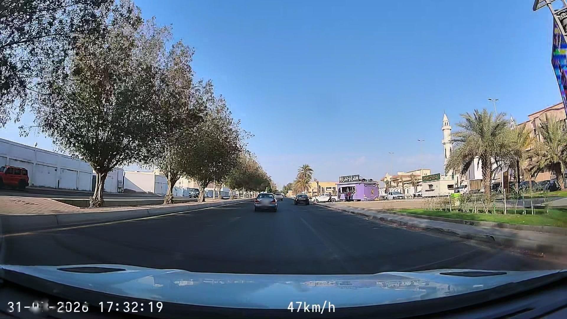 Street view near Red fall hotel, Jeddah — © mechari (CC BY-SA · Mapillary)