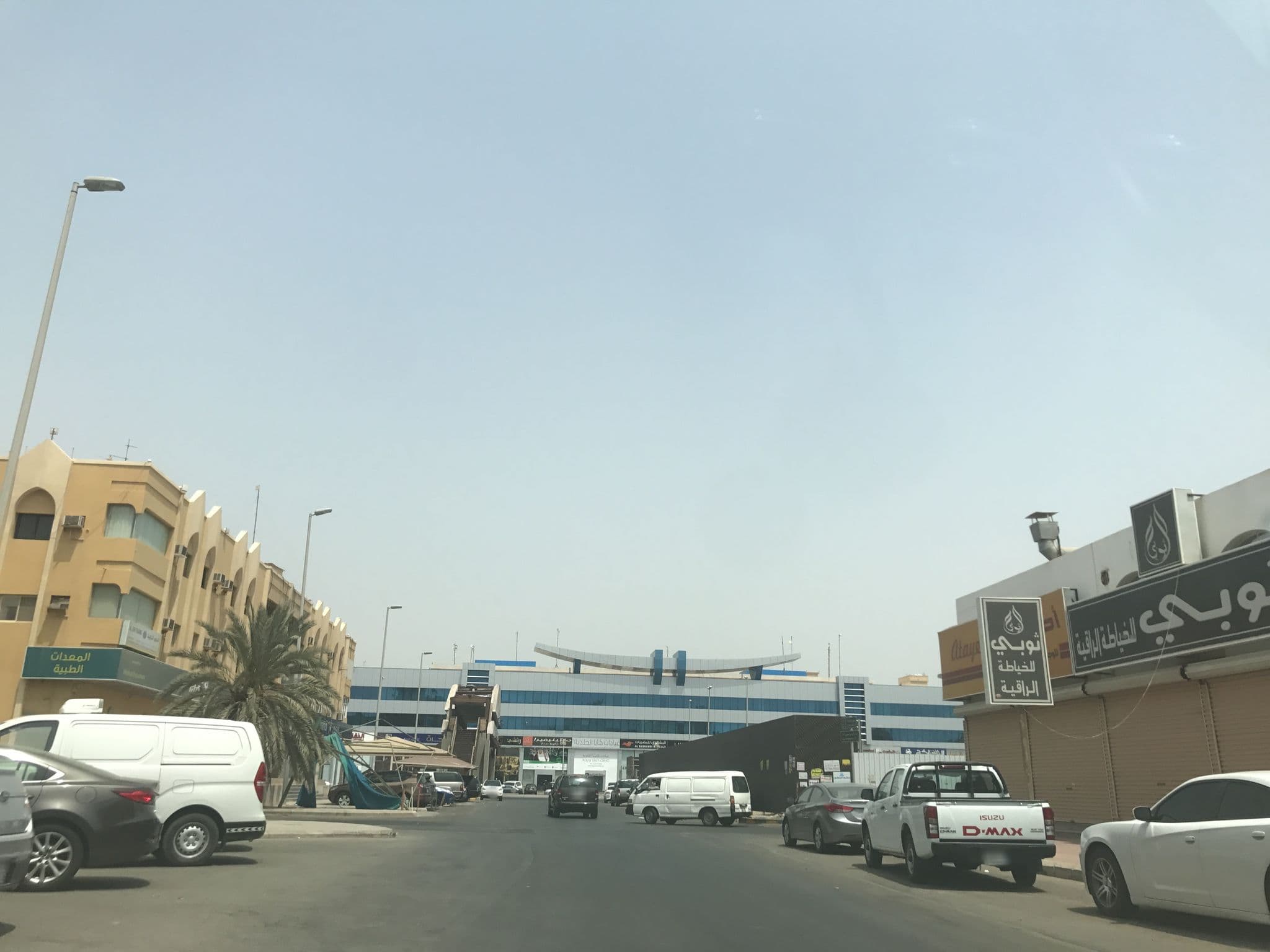 Street view near Moment Hotel, Jeddah — © hisham95 (CC BY-SA · Mapillary)