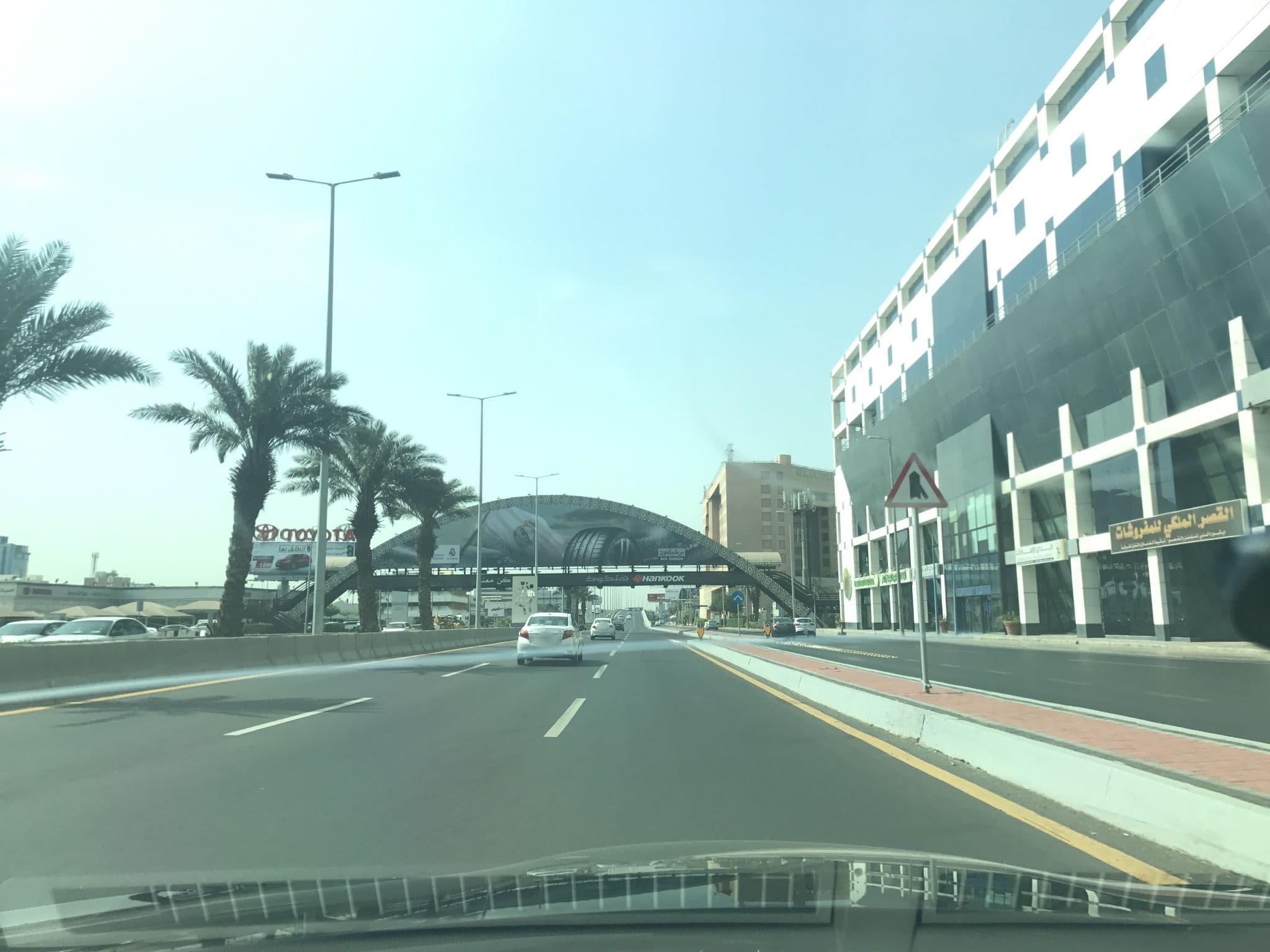 Street view near Amjad Royal Suites Hotel, Jeddah — © hisham95 (CC BY-SA · Mapillary)