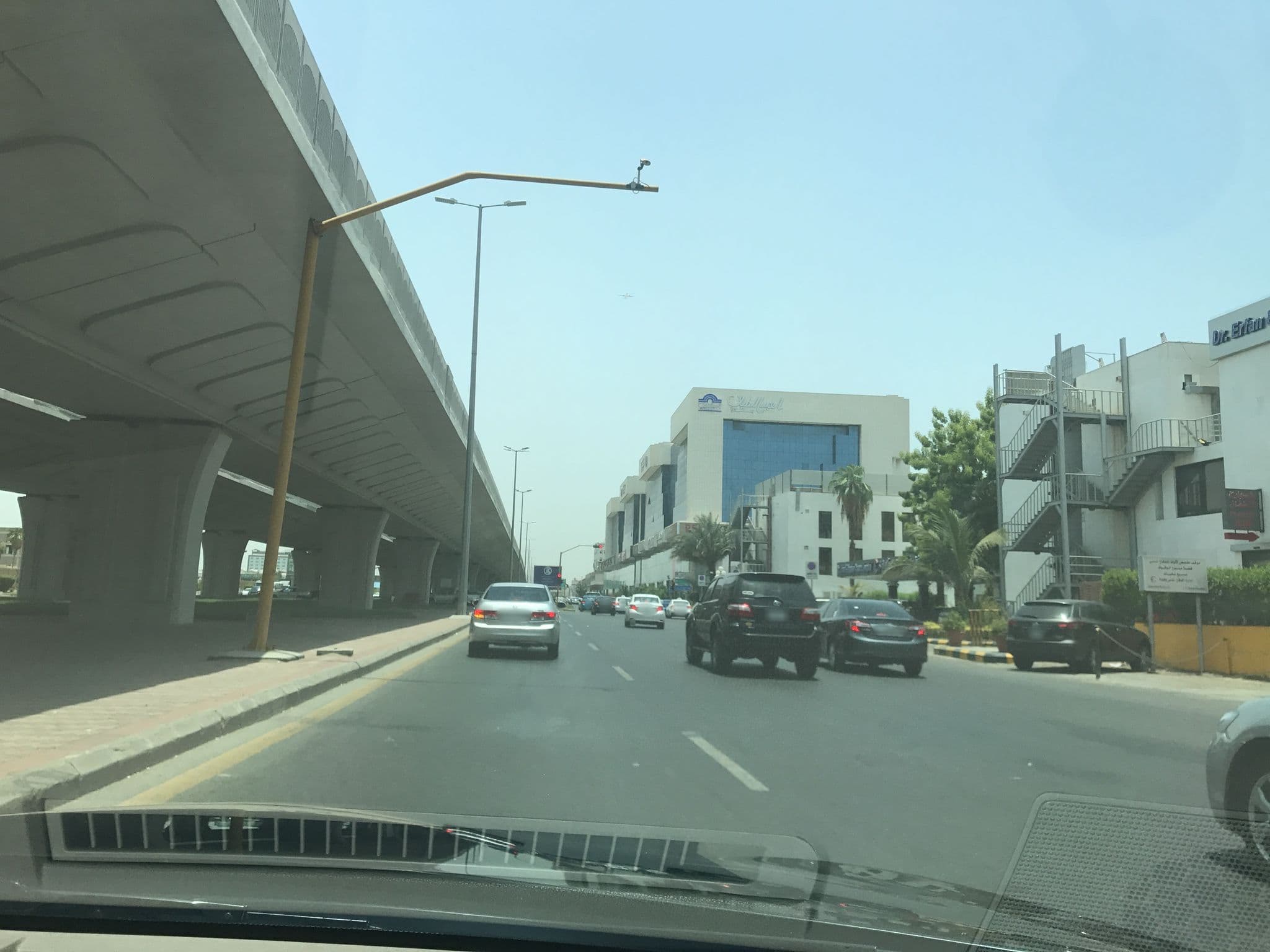 Street view near Radisson Blue Royal Suite, Jeddah — © assel95 (CC BY-SA · Mapillary)