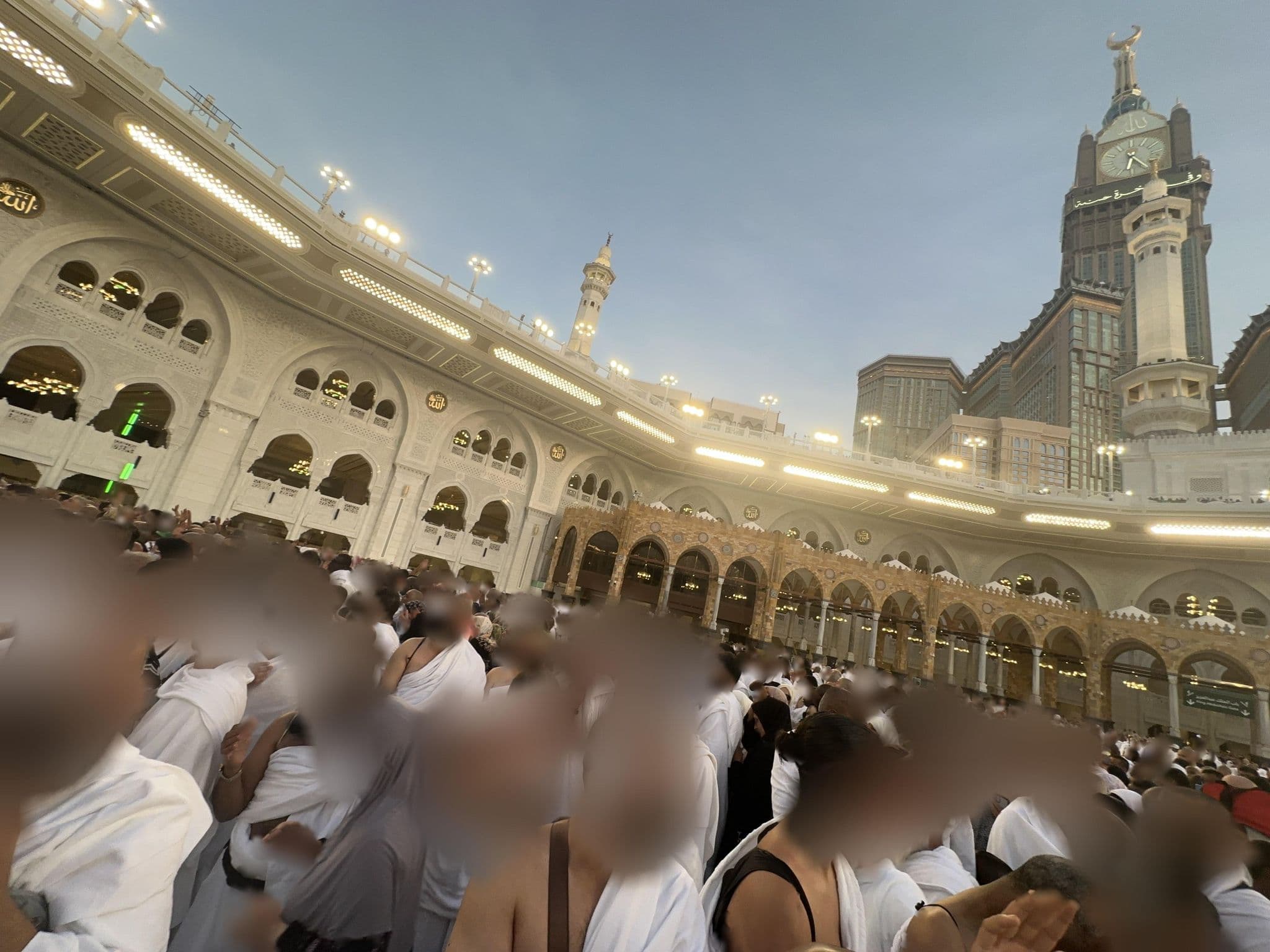 Street view near Al-Ghaza Al-Riadhah Place Hotel, Makkah — © asturksever (CC BY-SA · Mapillary)