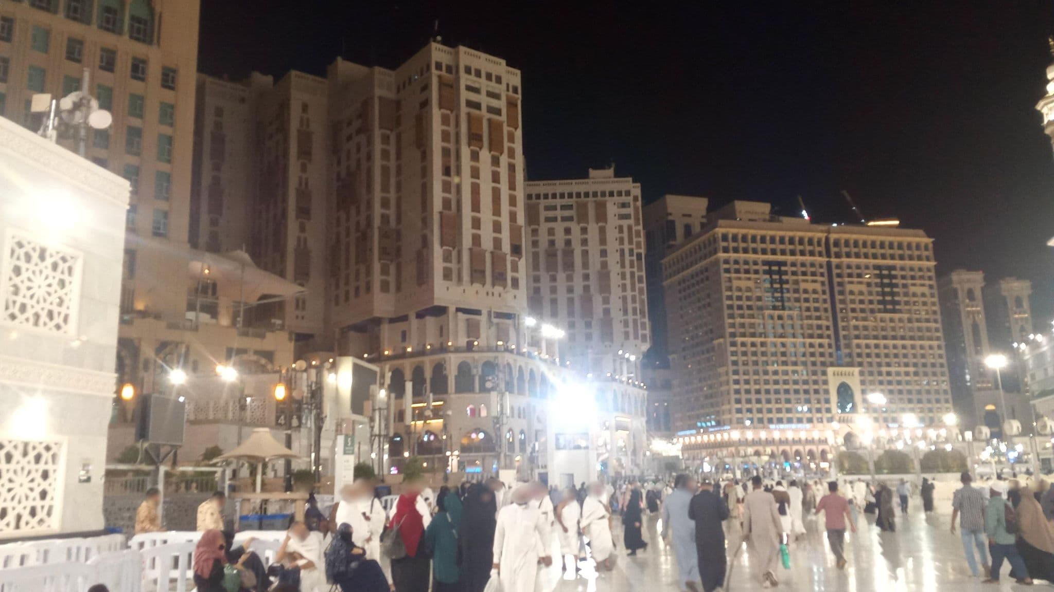 Street view near Room 2115, Makkah — © danils (CC BY-SA · Mapillary)