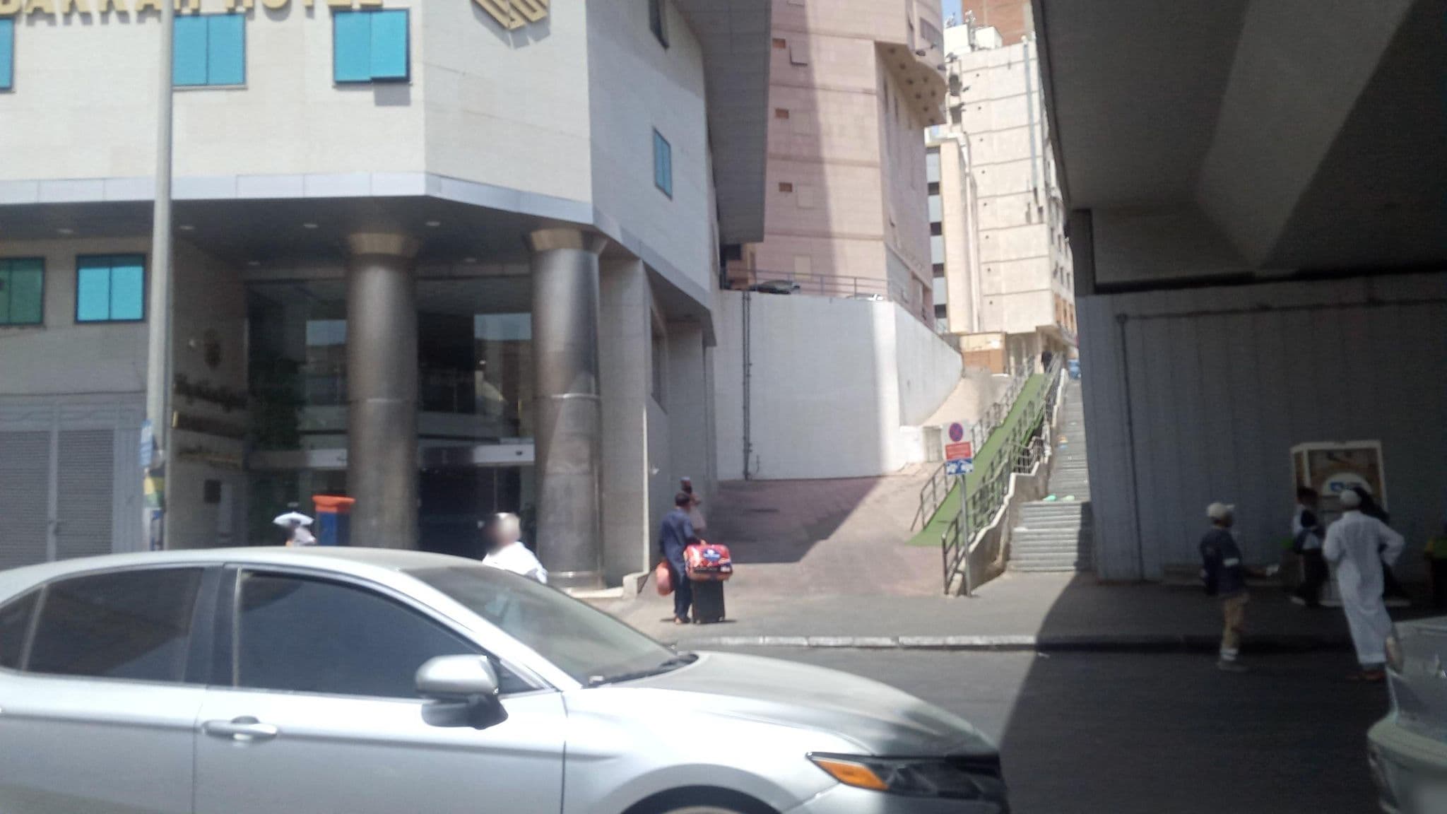 Street view near Fajr Al Badea 3, Makkah — © danils (CC BY-SA · Mapillary)