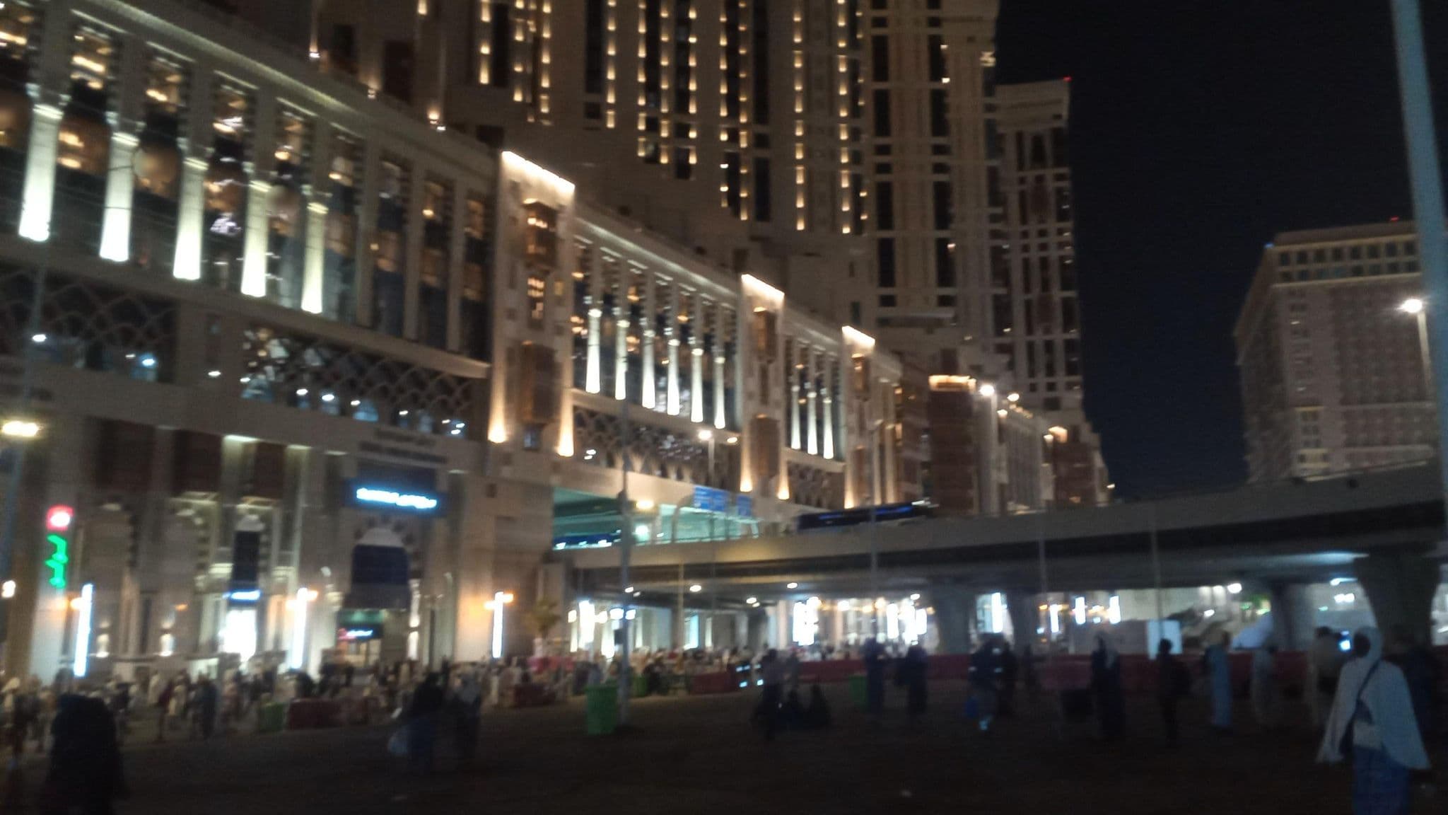 Street view near Almohdar Diamond Hotel, Makkah — © danils (CC BY-SA · Mapillary)