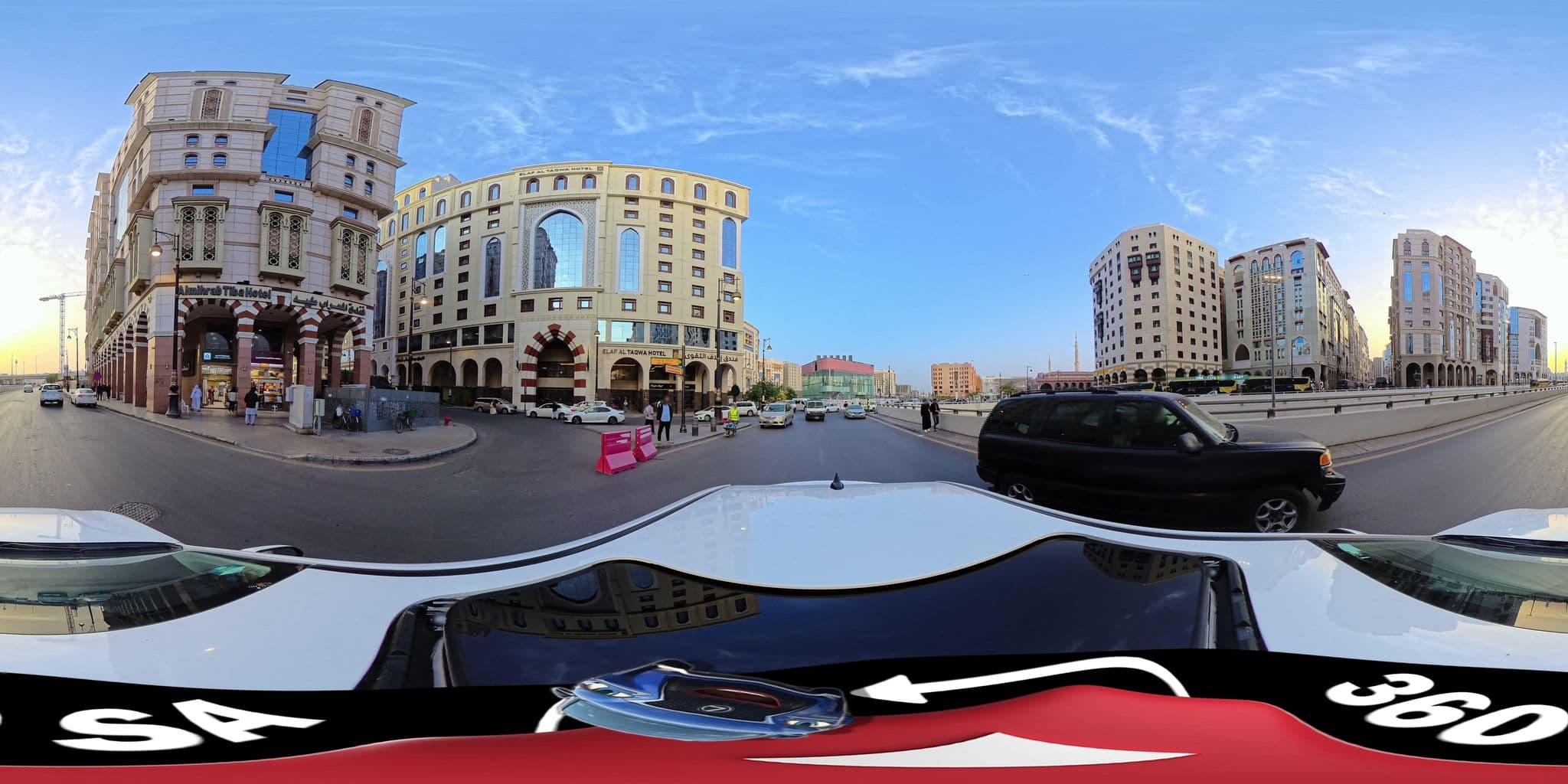 Street view near ROOM 502 @ CROWINE  PLAZA, Madinah — © mahmoud12 (CC BY-SA · Mapillary)