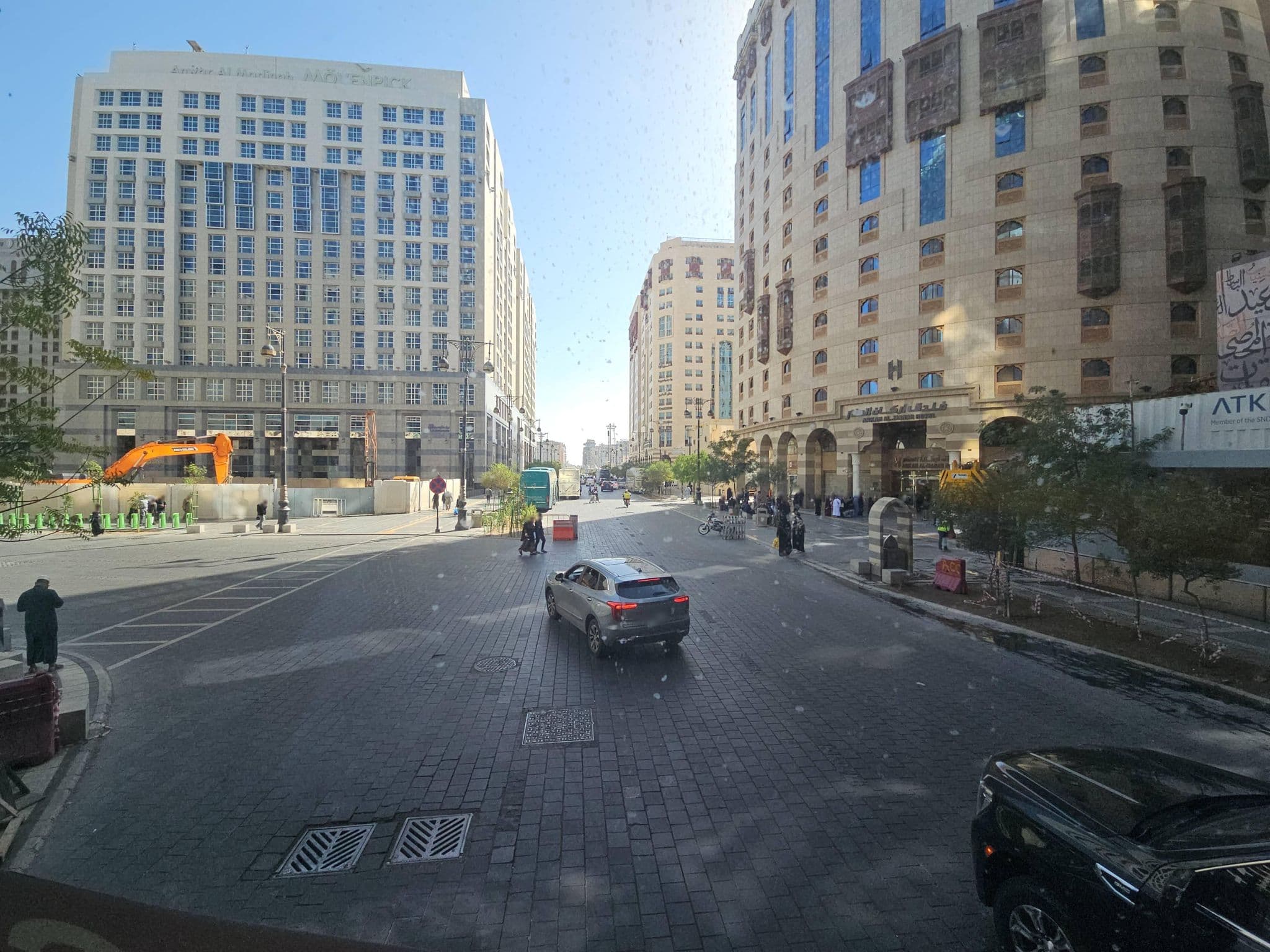 Street view near Al-Eiman Taibah Hotel, Madinah — © kirikset (CC BY-SA · Mapillary)