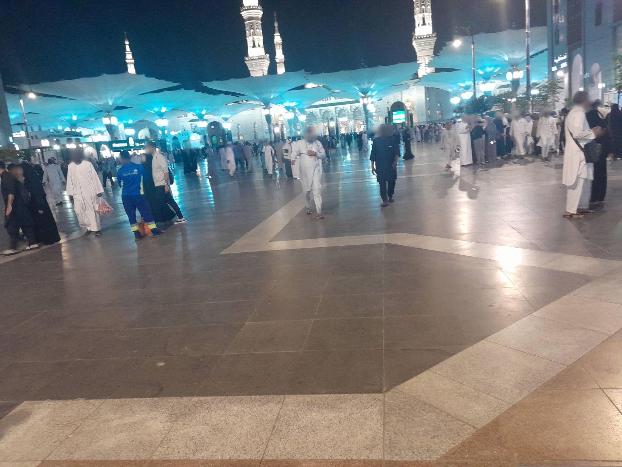 Street view near AL-HITON HOTEL - الجناح الرئاسي, Madinah — © PMCR (CC BY-SA · Mapillary)
