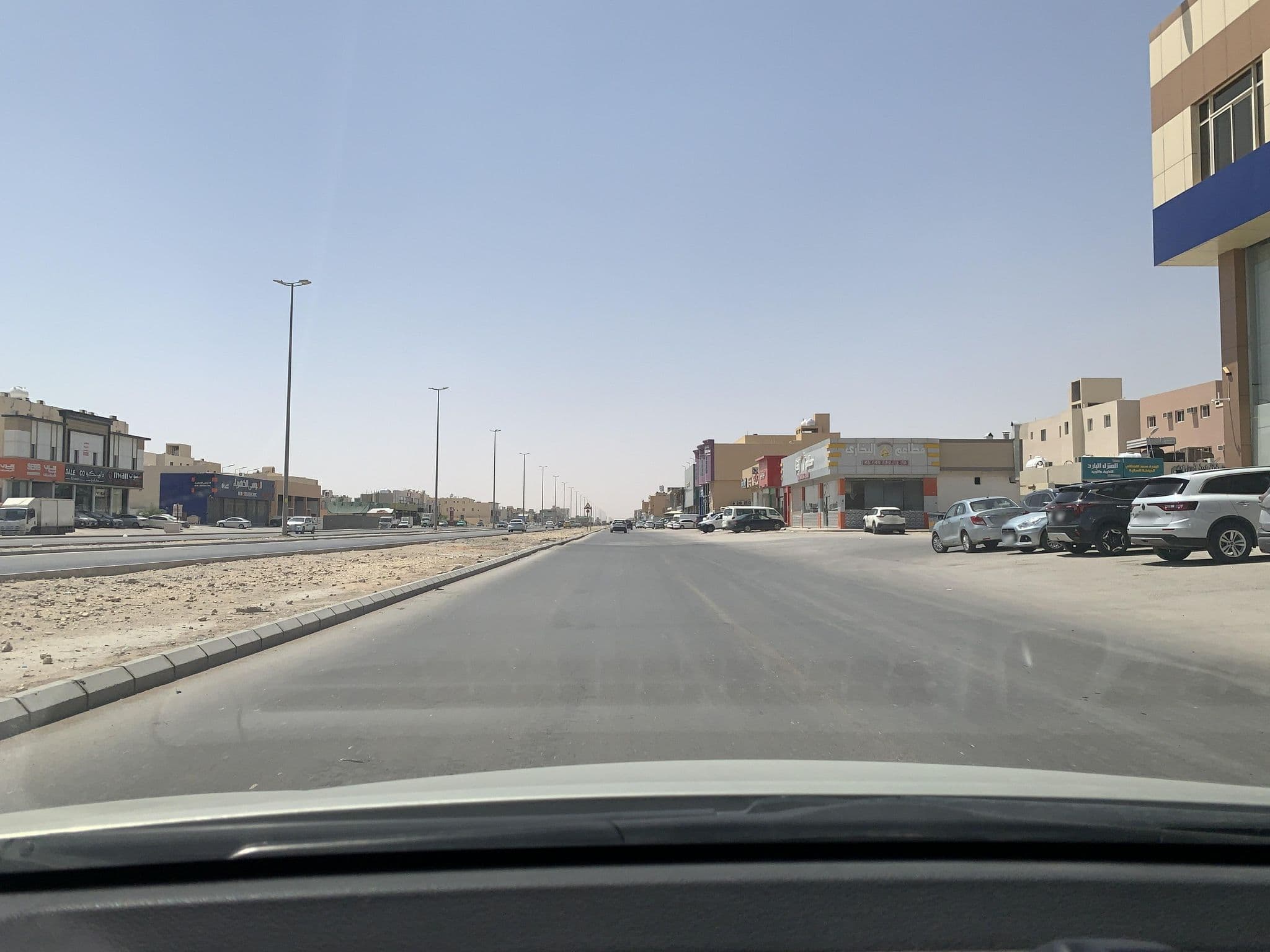 Street view near شاليهات توت, Al Jubaylah — © MahmoudRagab_HudhudMaps (CC BY-SA · Mapillary)