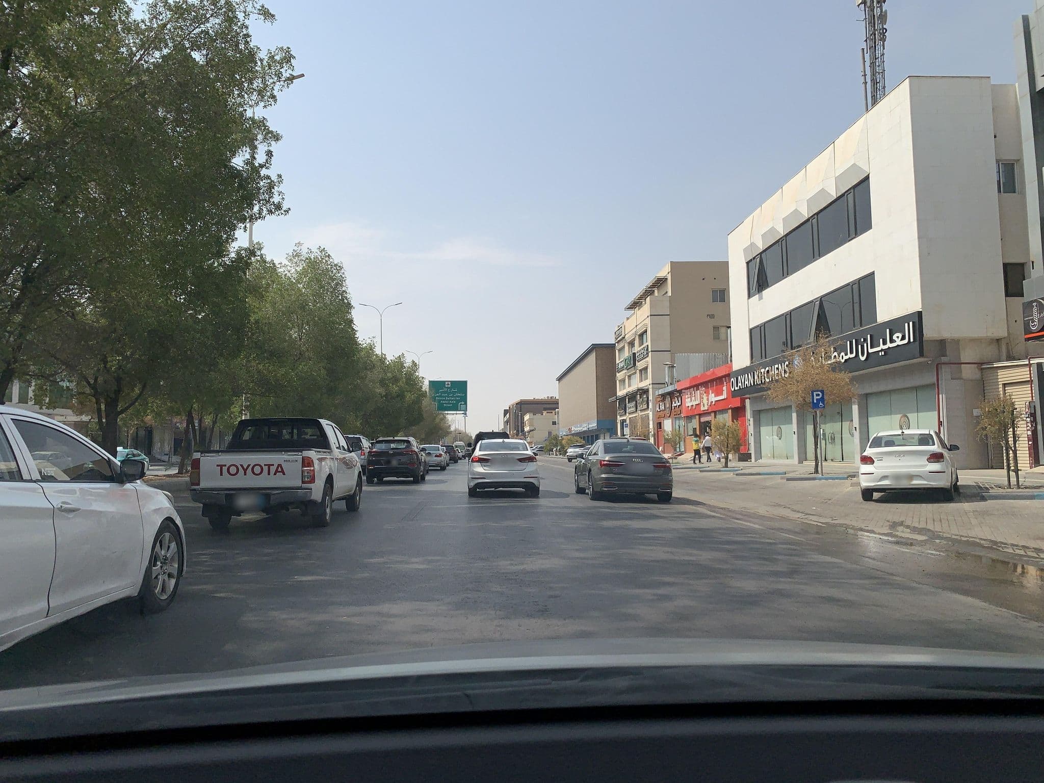 Street view near المهيدب للشقق الفندقية - ٢, Riyadh — © MahmoudRagab_HudhudMaps (CC BY-SA · Mapillary)