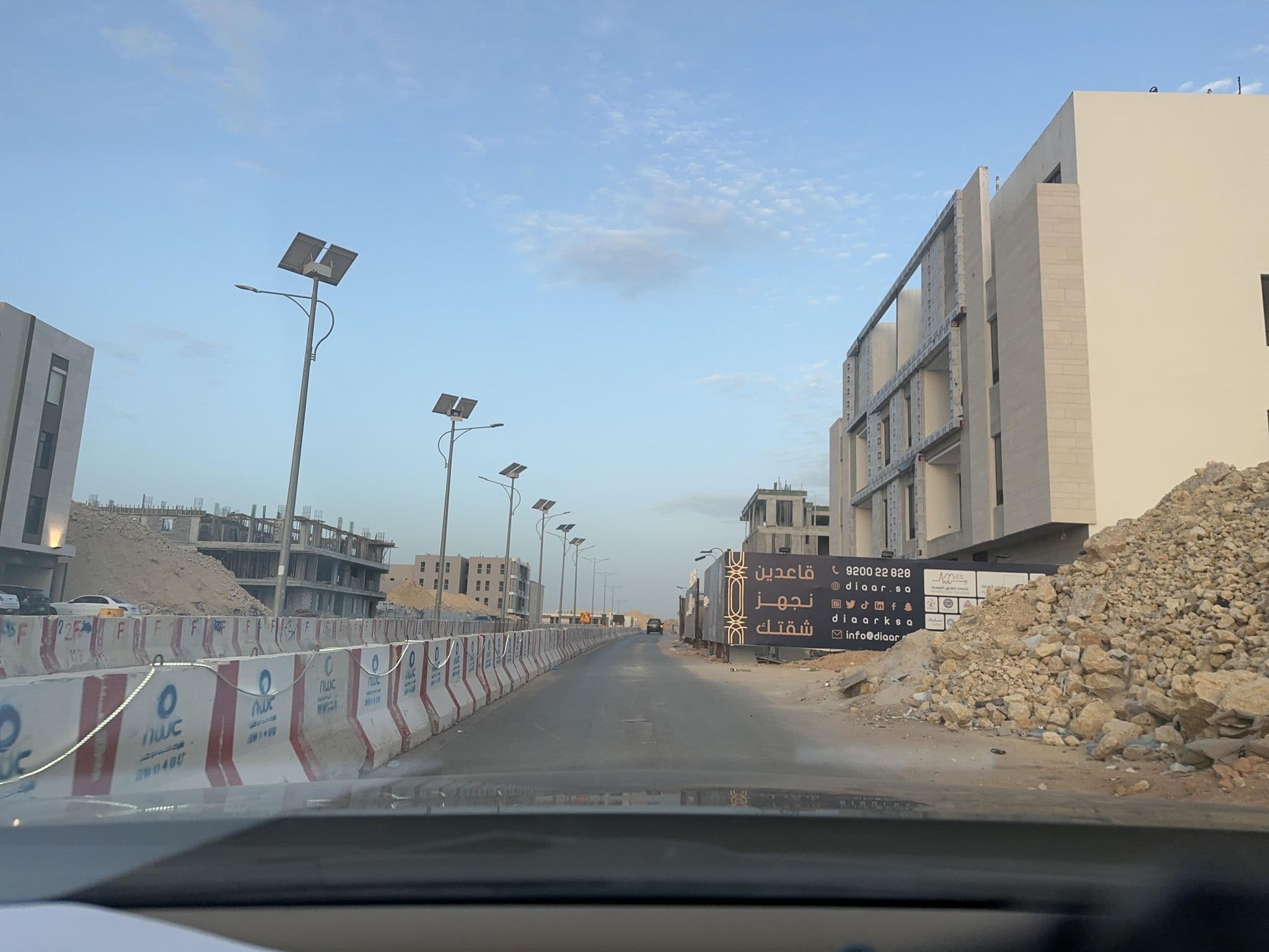 Street view near Saven Oases Resort, Ad Dir‘īyah — © mjoodealtamimi (CC BY-SA · Mapillary)