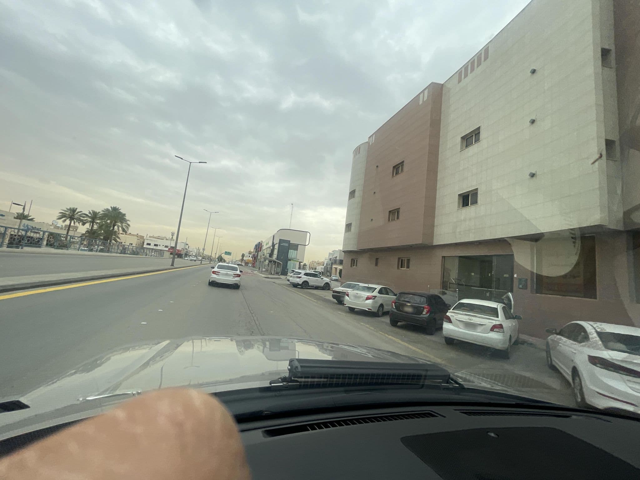 Street view near واحة لوزان | Wahat Lozain, Riyadh — © mohbin (CC BY-SA · Mapillary)