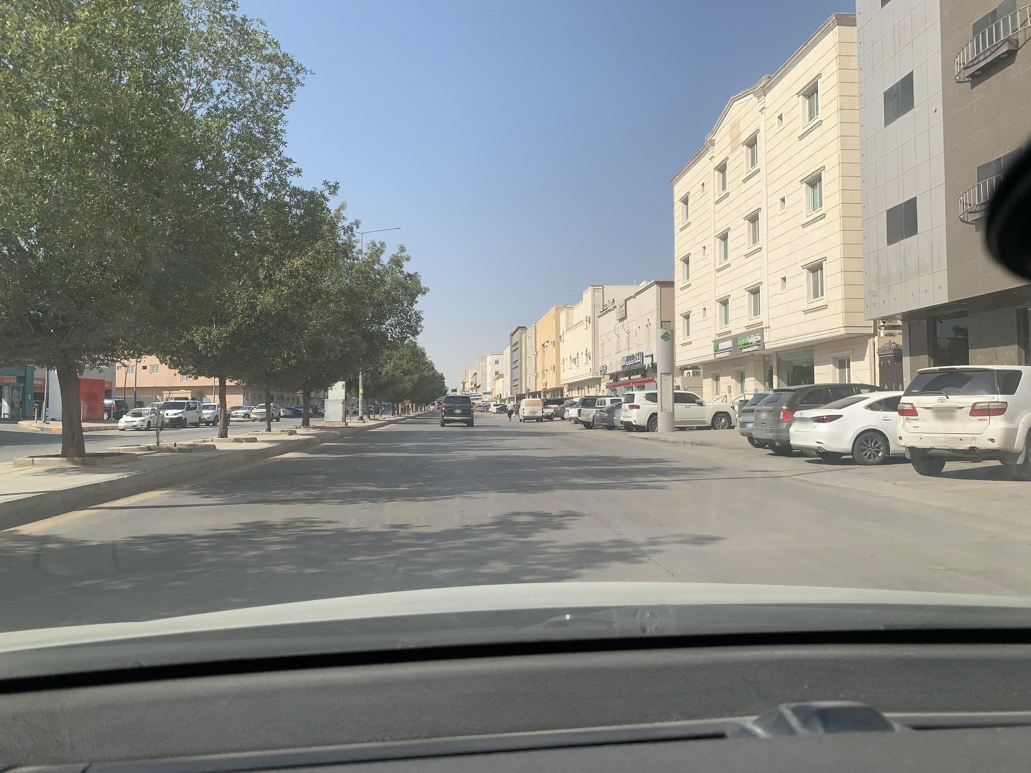 Street view near مدهال المعالي للوحدات السكنية, Riyadh — © mana11ahmad (CC BY-SA · Mapillary)