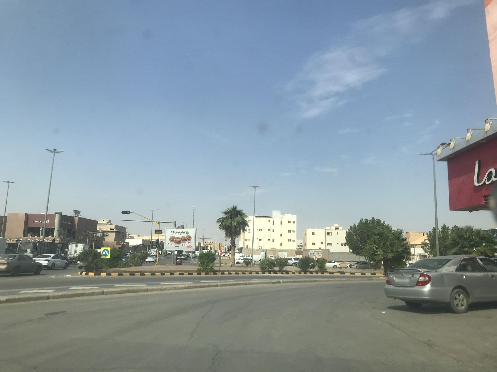 Street view near Sedra Hotel Suites, Buraydah — © FahadAlharbi (CC BY-SA · Mapillary)