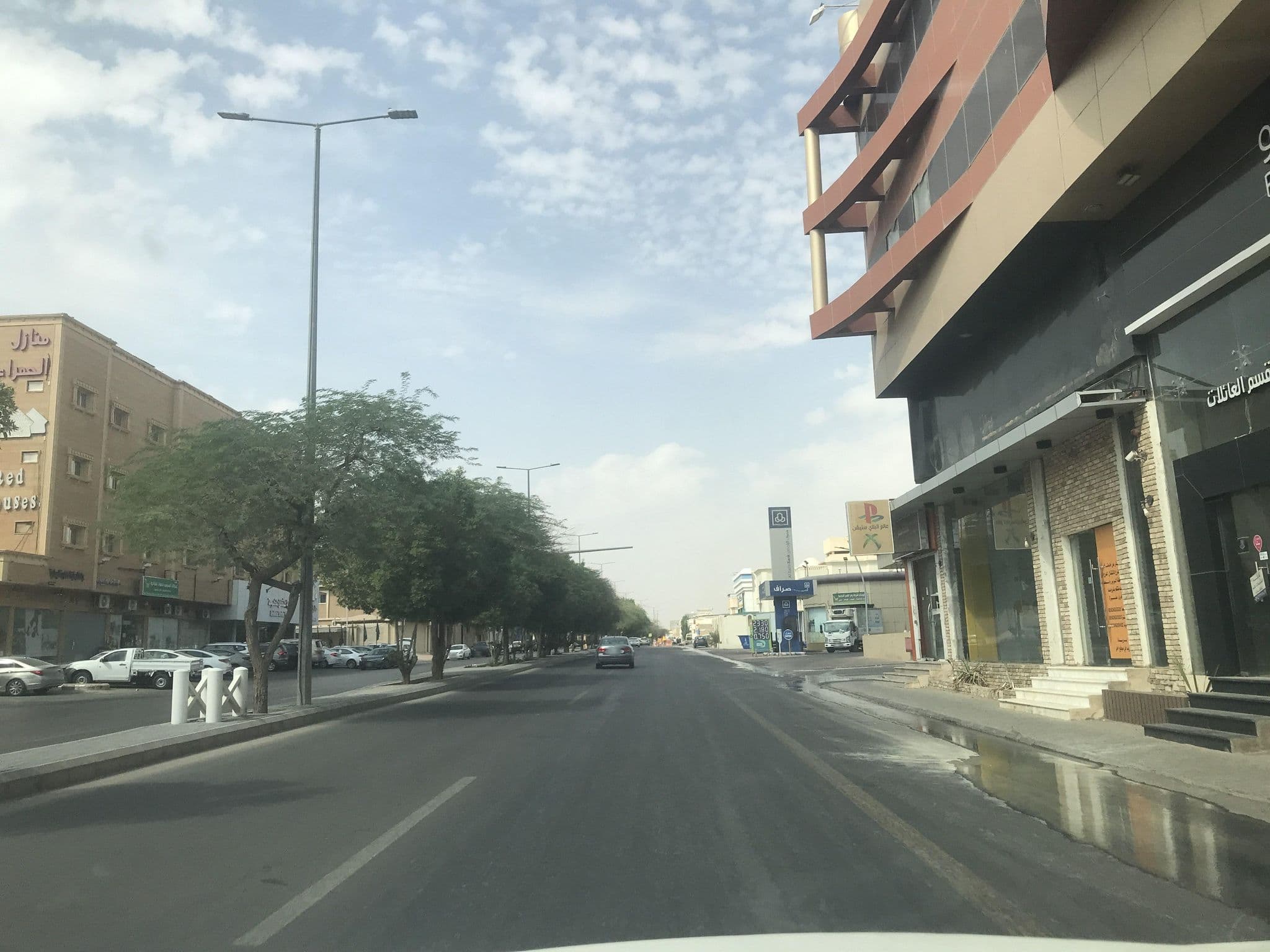 Street view near Ewan Residential Units, Buraydah — © FahadAlharbi (CC BY-SA · Mapillary)