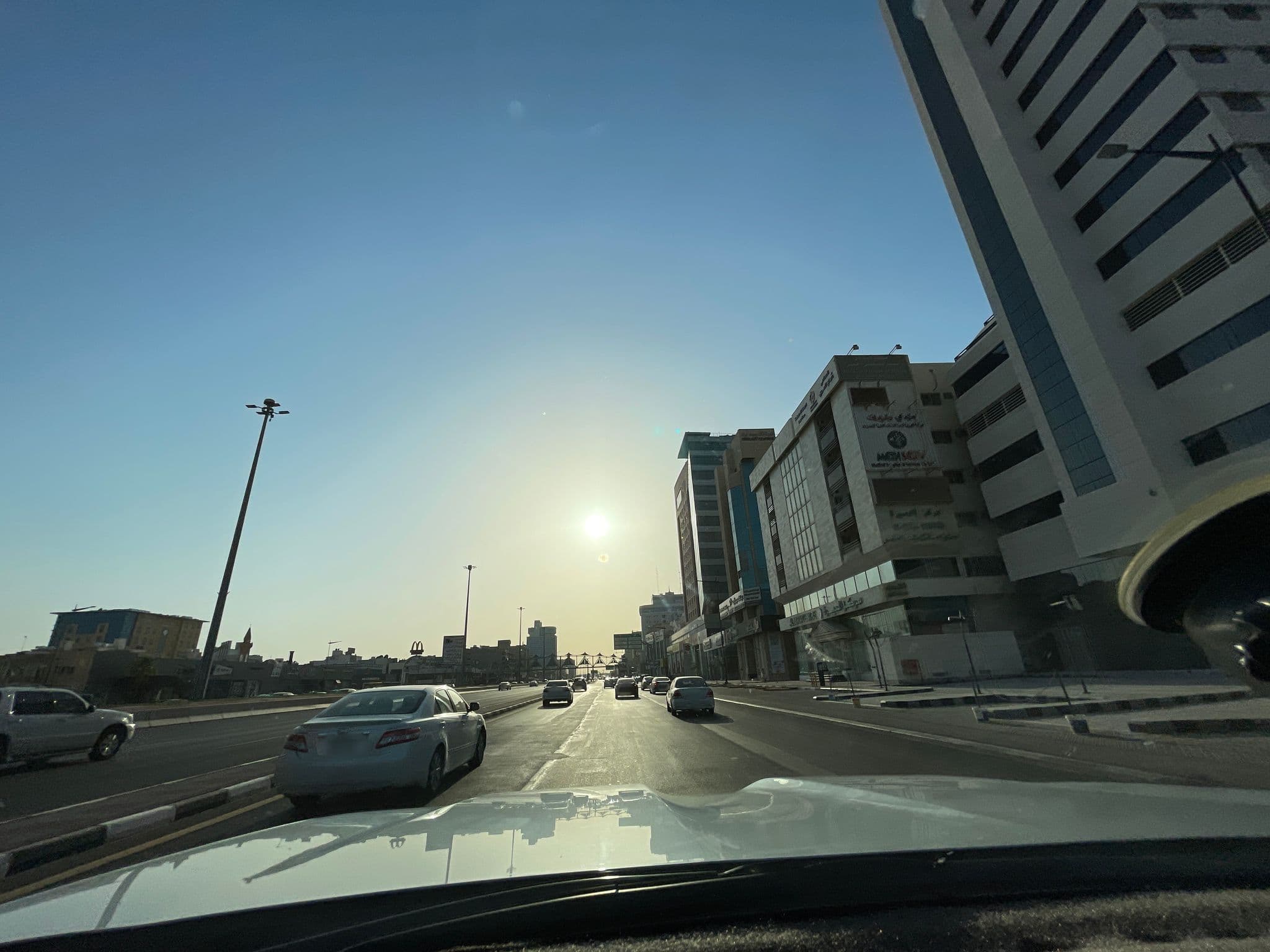 Street view near Etqan Tawer, Khobar — © azam (CC BY-SA · Mapillary)