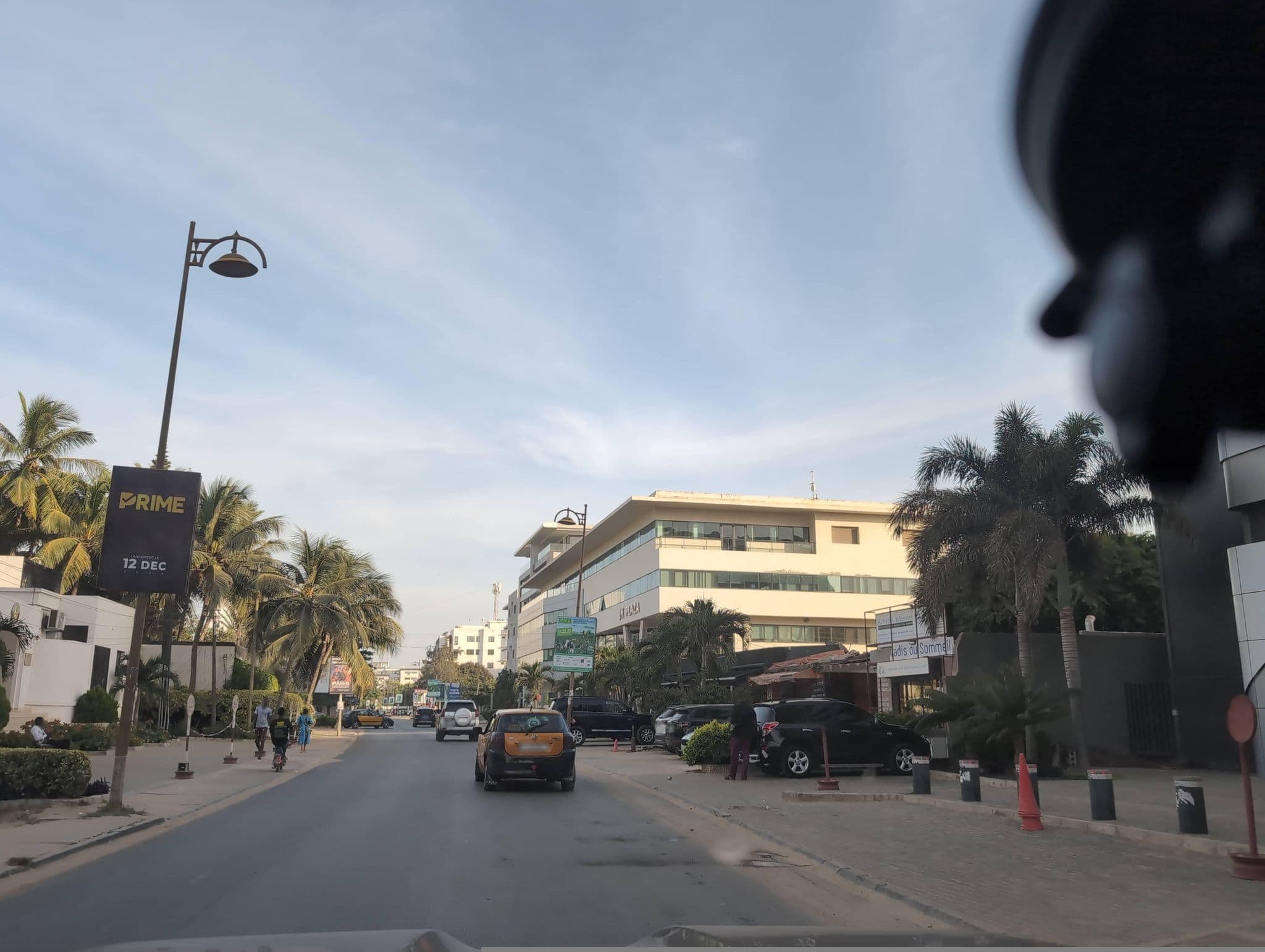 Street view near Yaas Hotel lobby, Mermoz Boabab — © tbo47 (CC BY-SA · Mapillary)