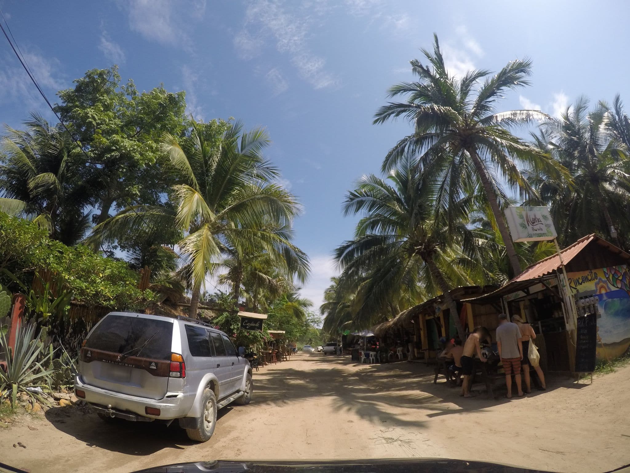 Street view near Frutas y Verduras Cabañas y Camping, Brisas de Zicatela — © t0mmy (CC BY-SA · Mapillary)
