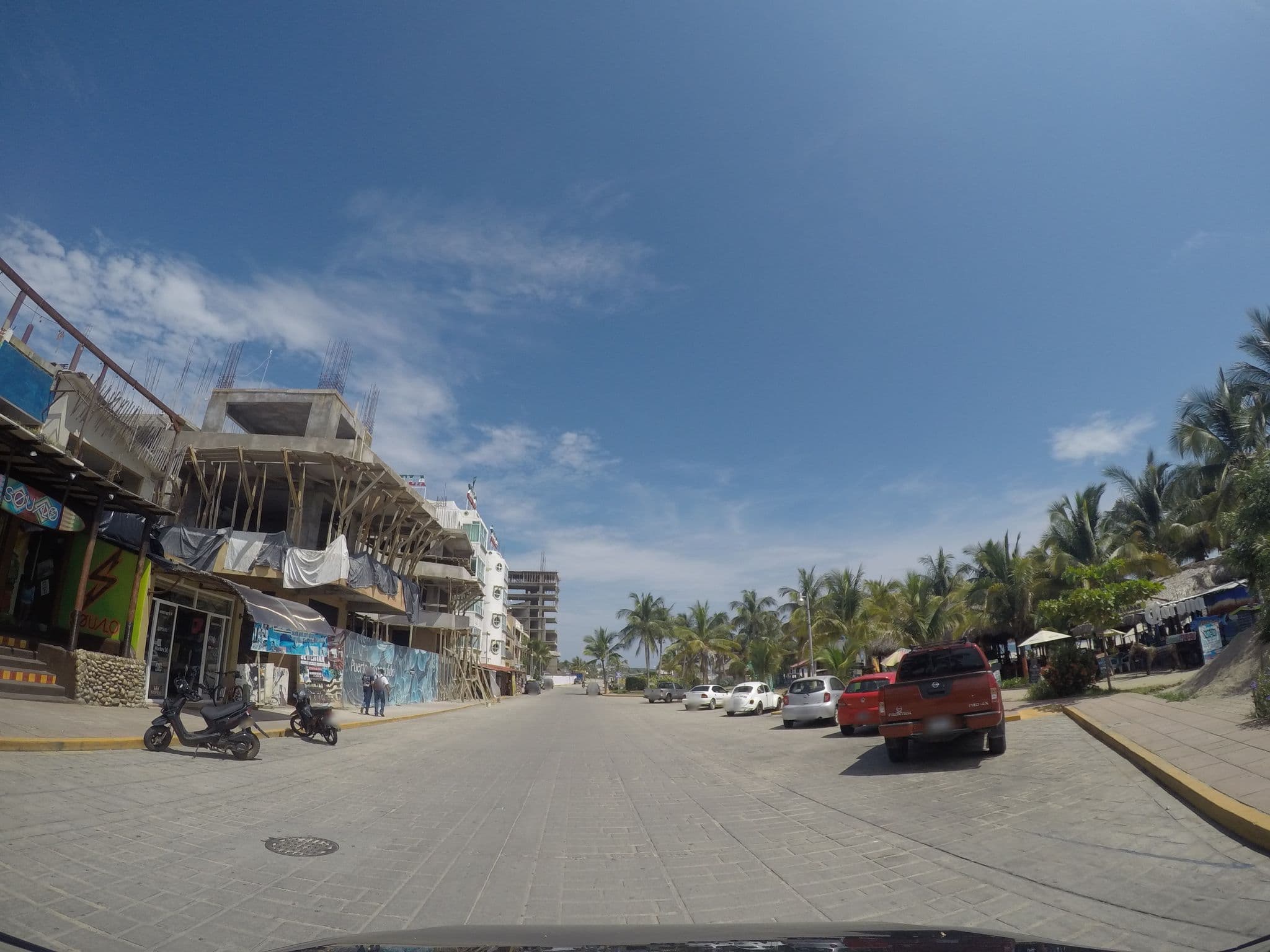 Street view near Hotel Zicatela Dorada, Puerto Escondido — © t0mmy (CC BY-SA · Mapillary)