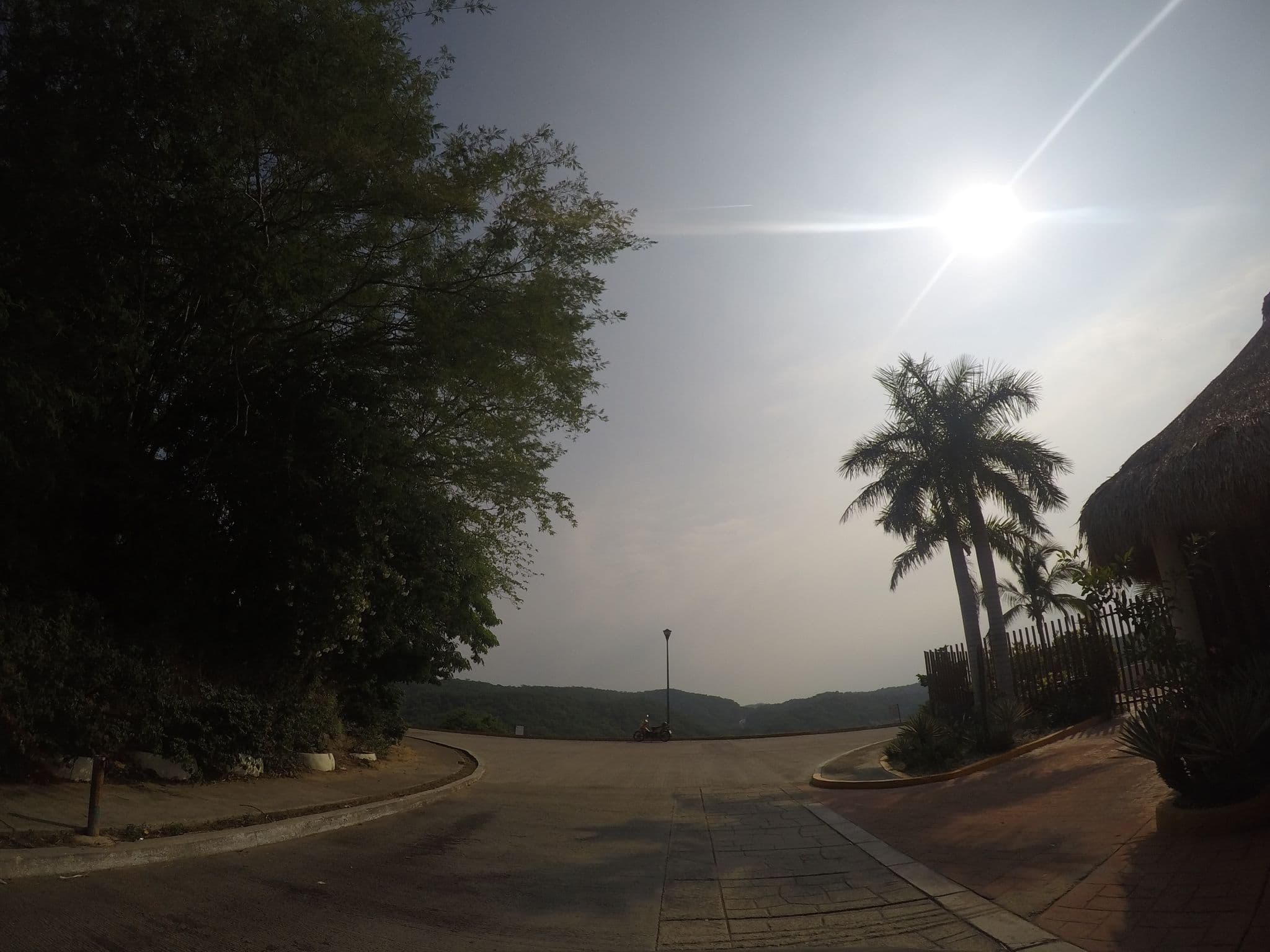 Street view near Mansiones Cruz Del Mar, Crucecita — © t0mmy (CC BY-SA · Mapillary)