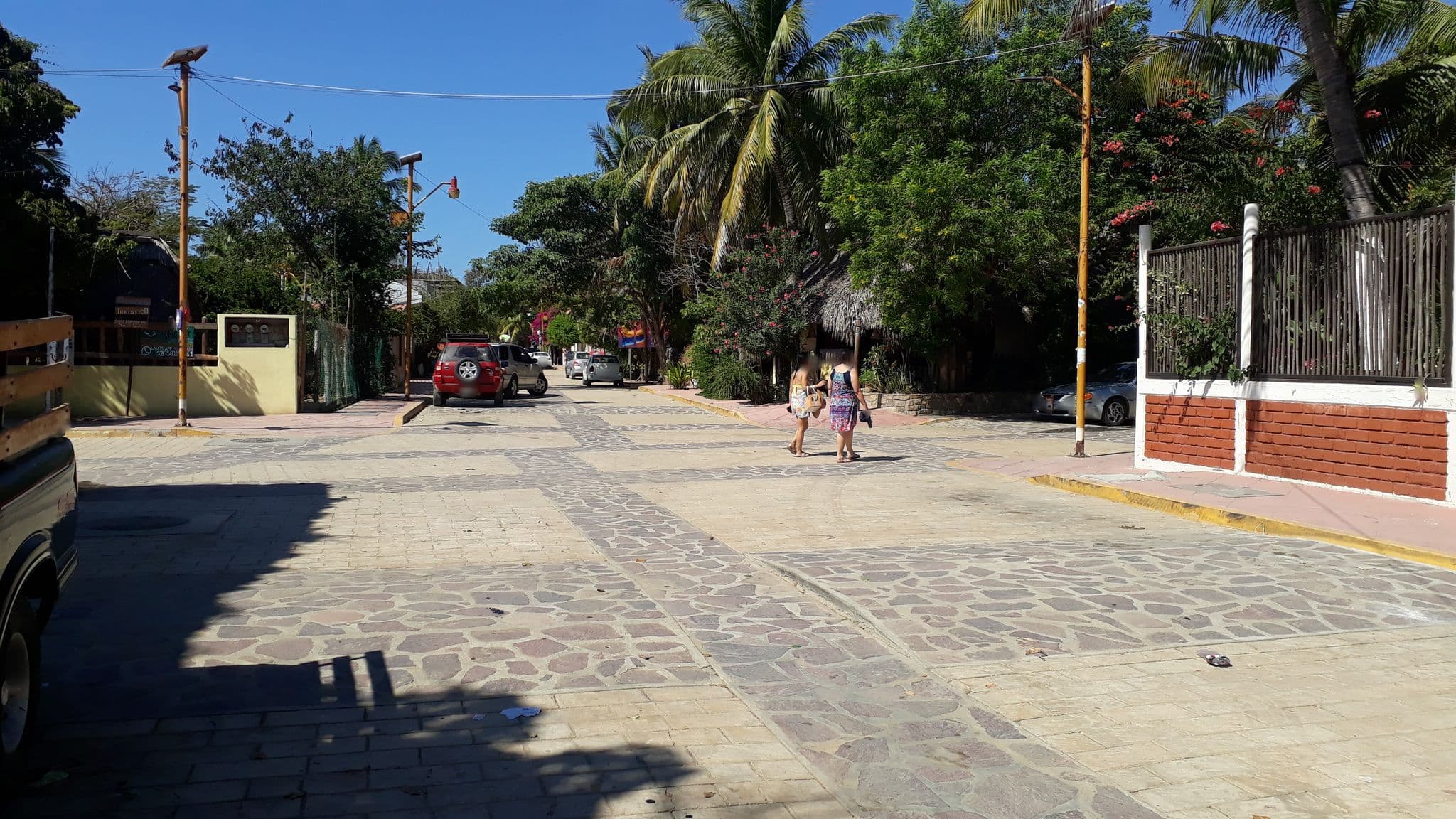 Street view near Casa Nudista, Puerto Ángel — © mapillarymatt (CC BY-SA · Mapillary)